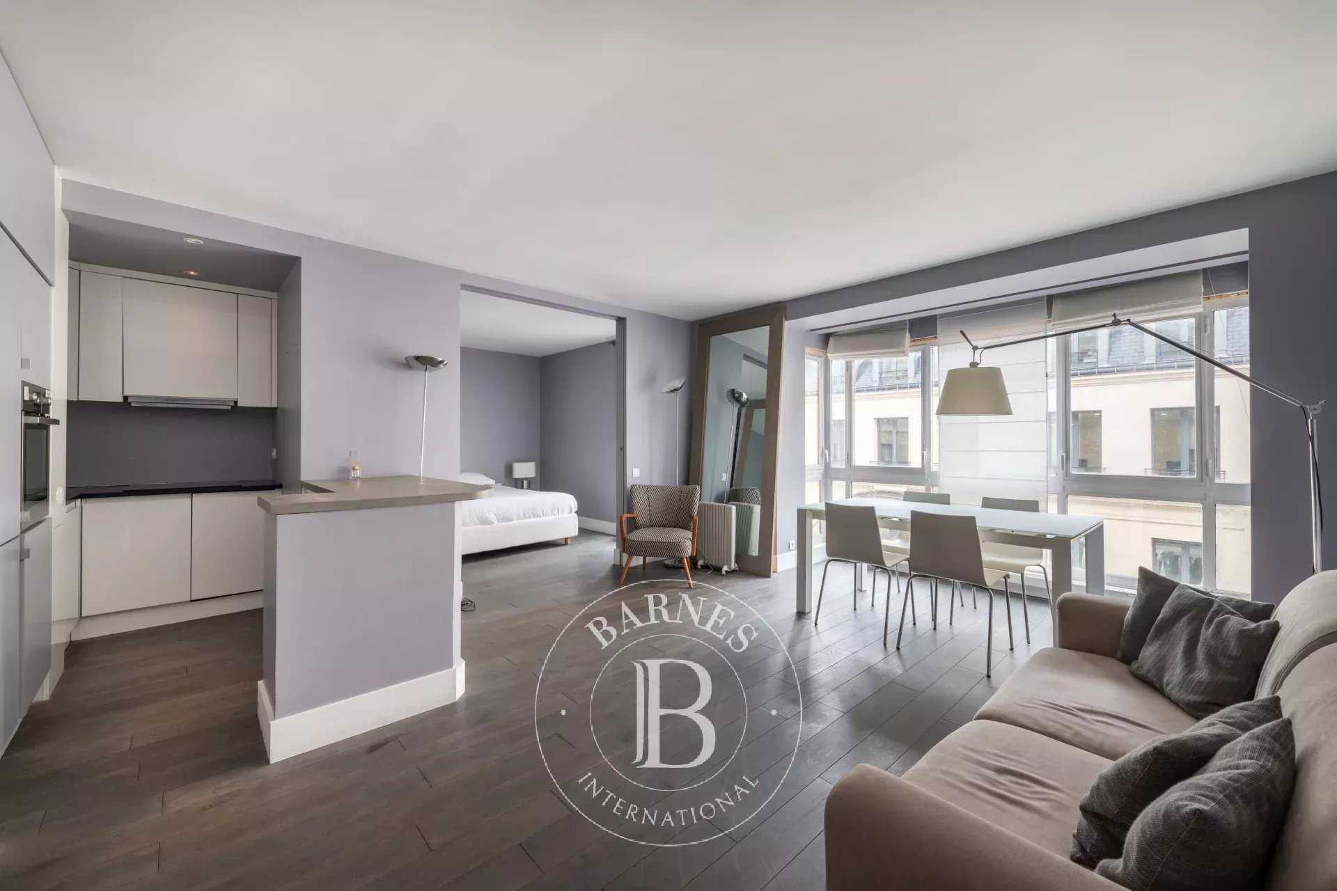 Paris  - Appartement 2 Pièces, 1 Chambre