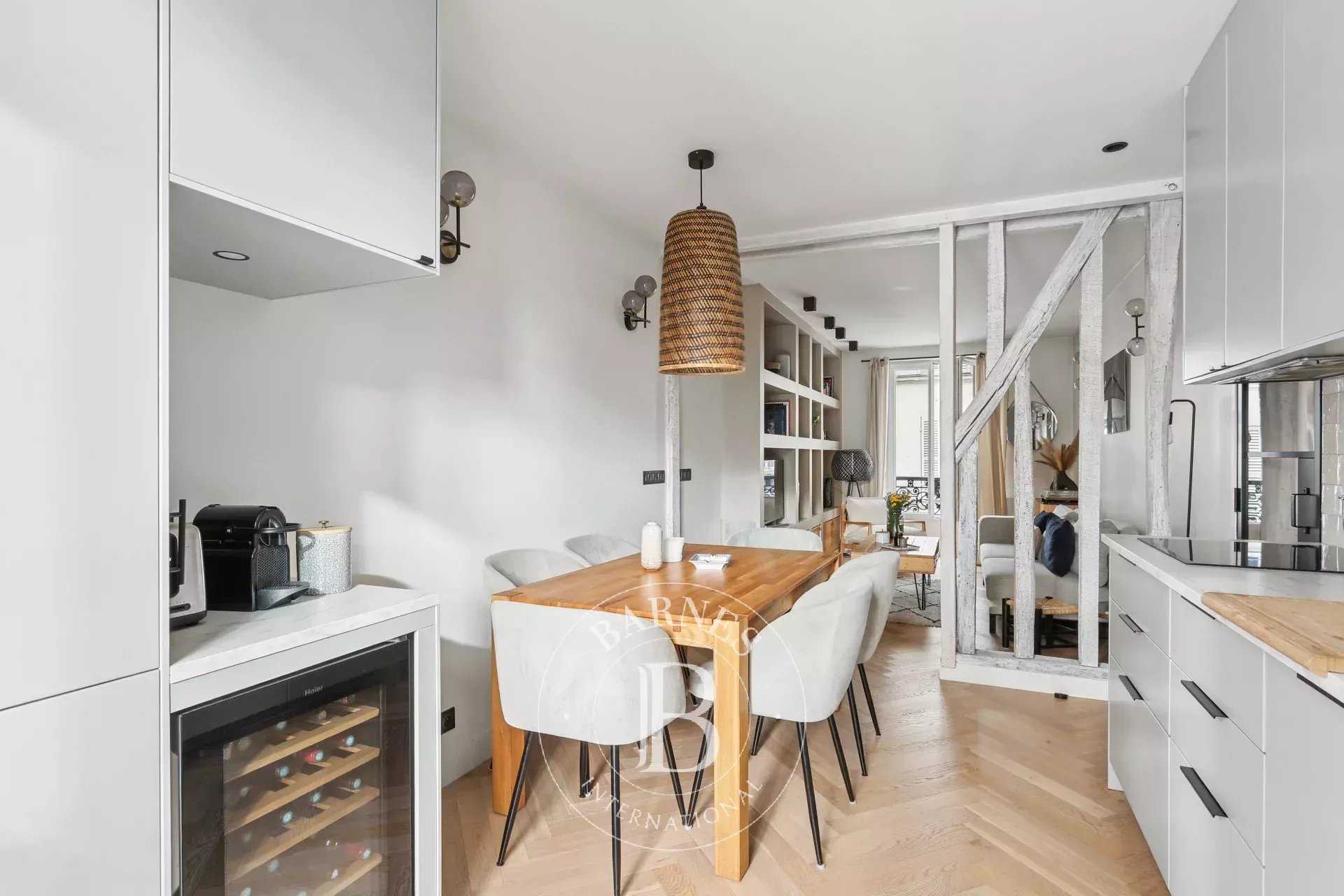 Paris  - Appartement 2 Pièces, 1 Chambre