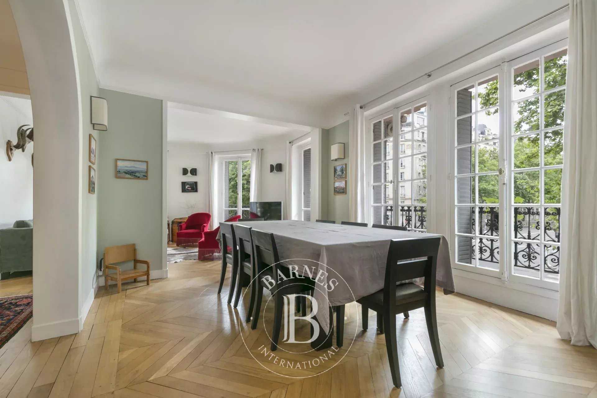 Paris  - Apartment 
