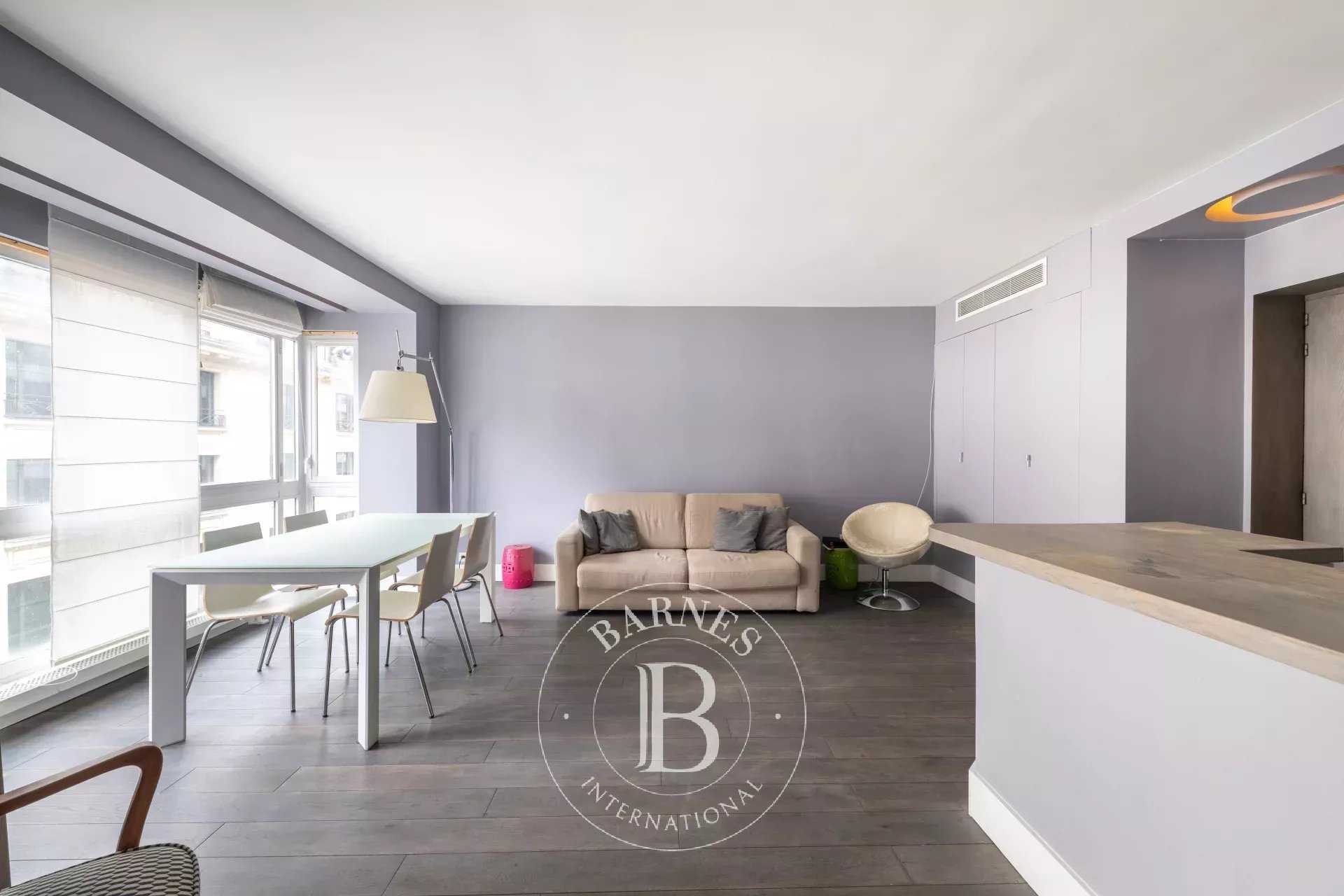 Paris  - Appartement 2 Pièces, 1 Chambre