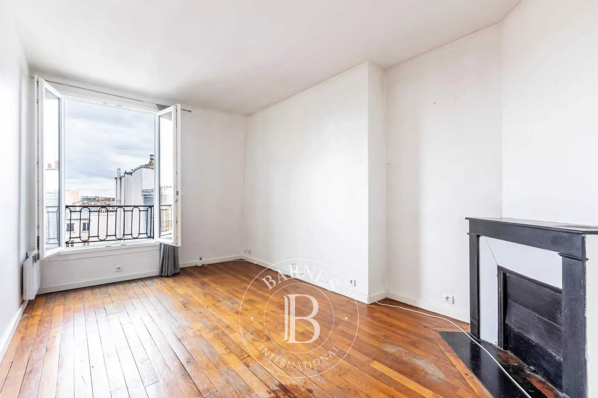 Paris  - Appartement 4 Pi&egrave;ces 2 Chambres