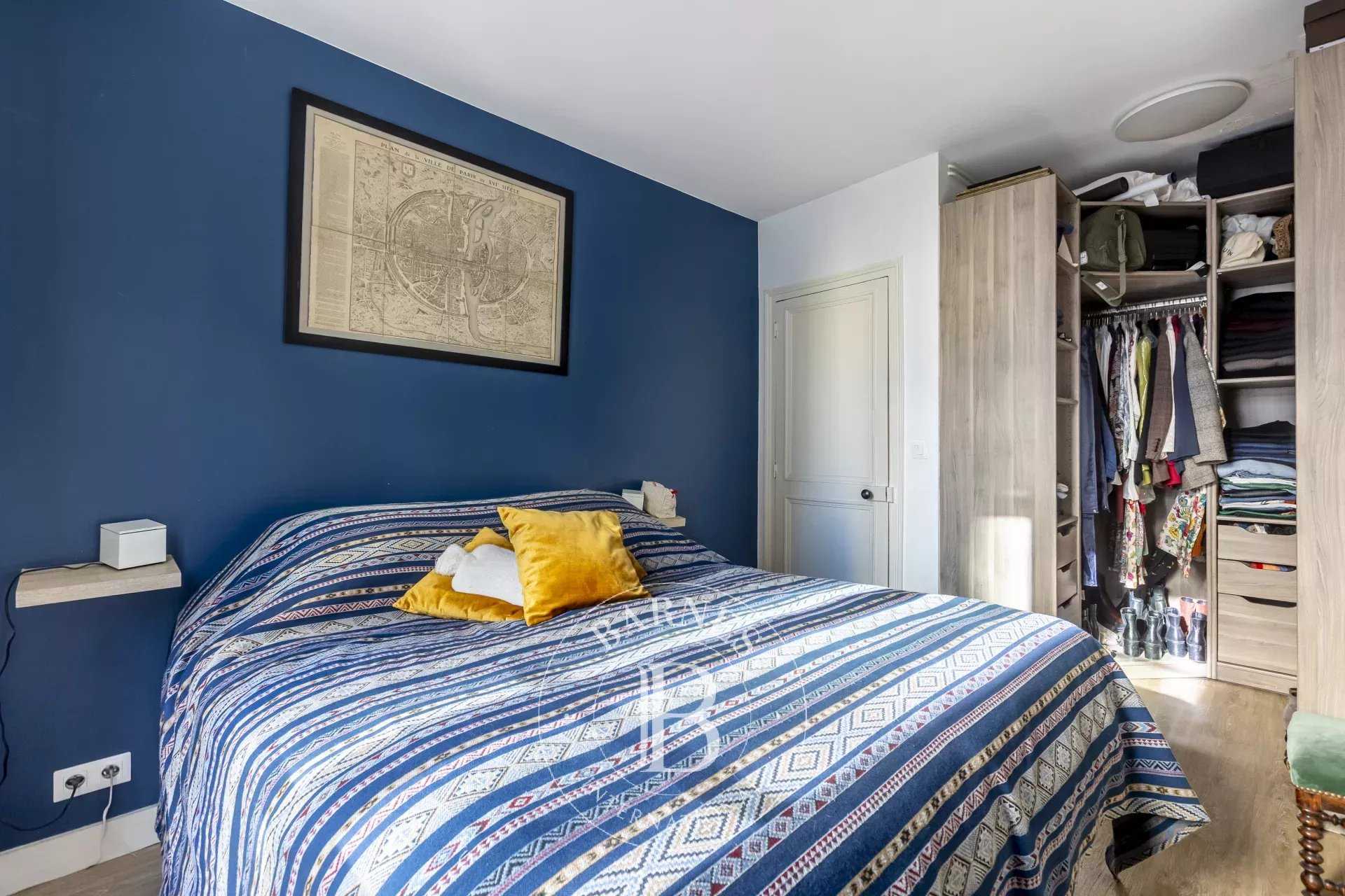 Paris  - Appartement 3 Pièces, 1 Chambre