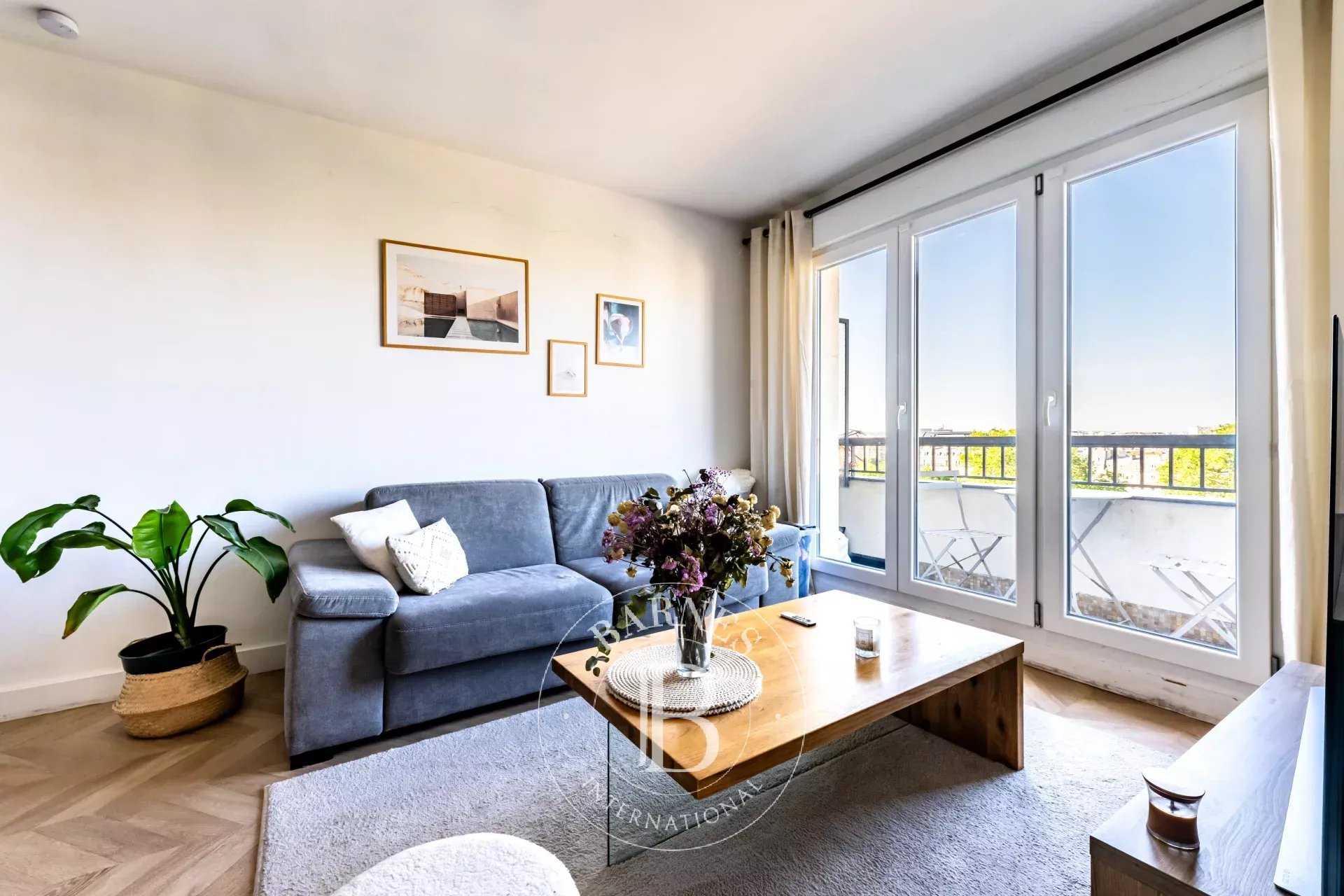Paris  - Appartement 2 Pi&egrave;ces, 1 Chambre