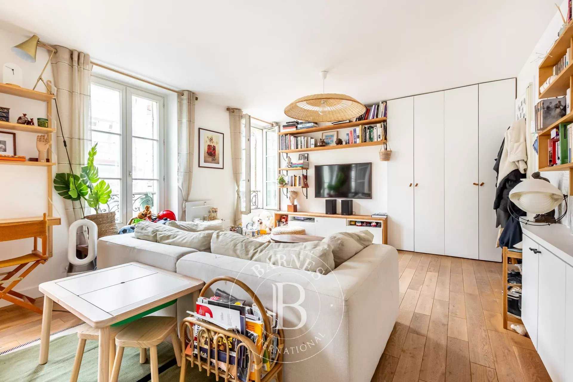 Paris  - Appartement 3 Pièces 2 Chambres