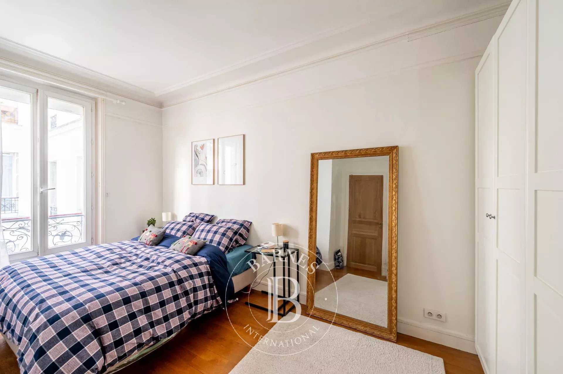 Paris  - Appartement 3 Pièces 2 Chambres