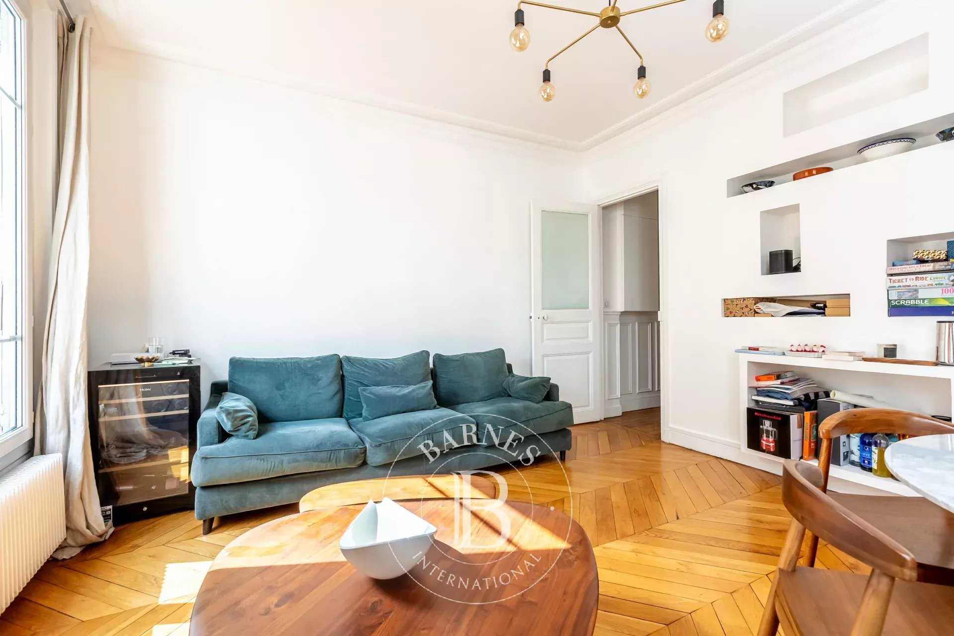 Paris  - Appartement 3 Pi&egrave;ces 2 Chambres