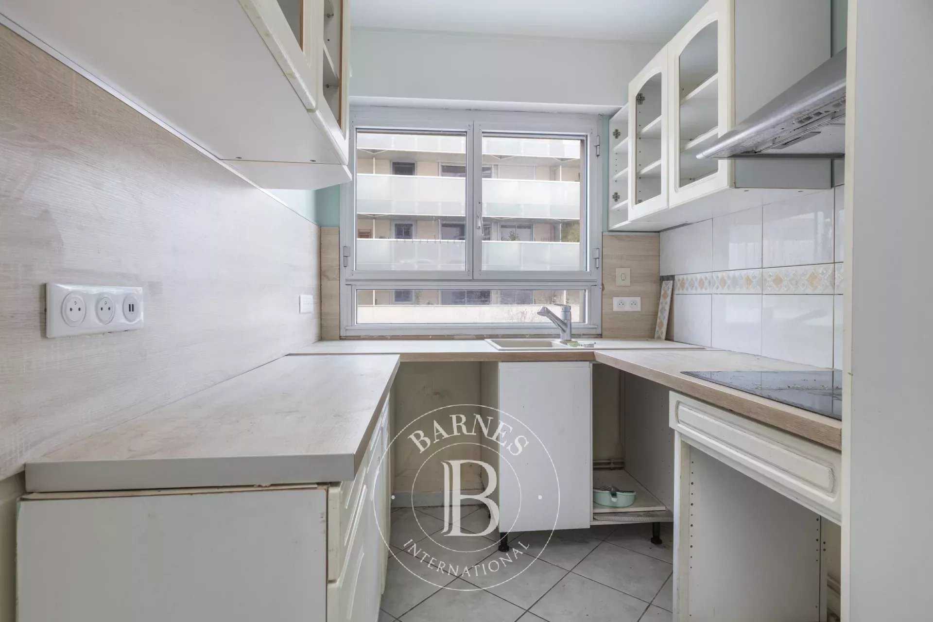 Paris  - Appartement 2 Pièces, 1 Chambre