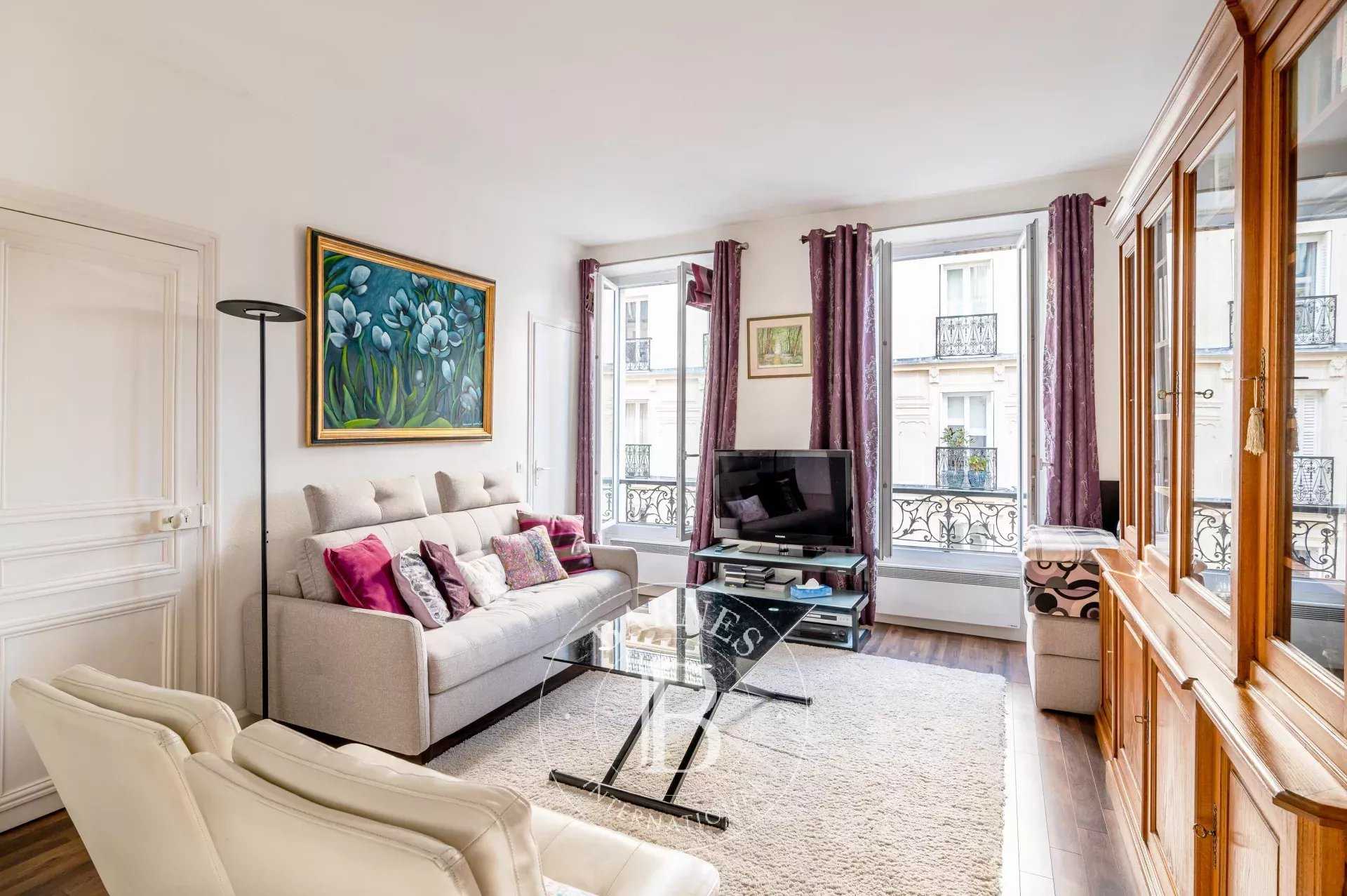Paris  - Appartement 3 Pièces 2 Chambres