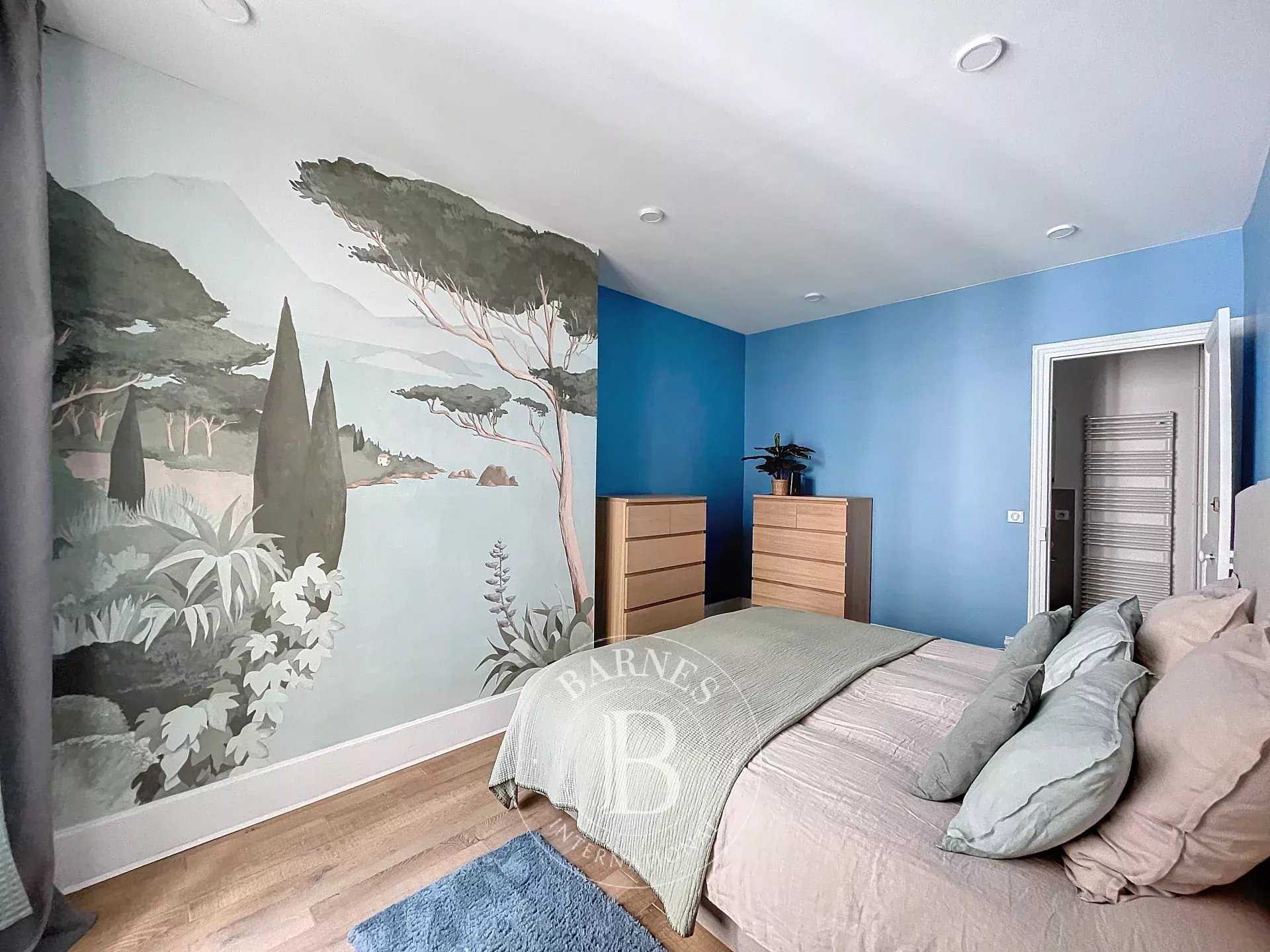 Paris  - Apartment 2 Bedrooms