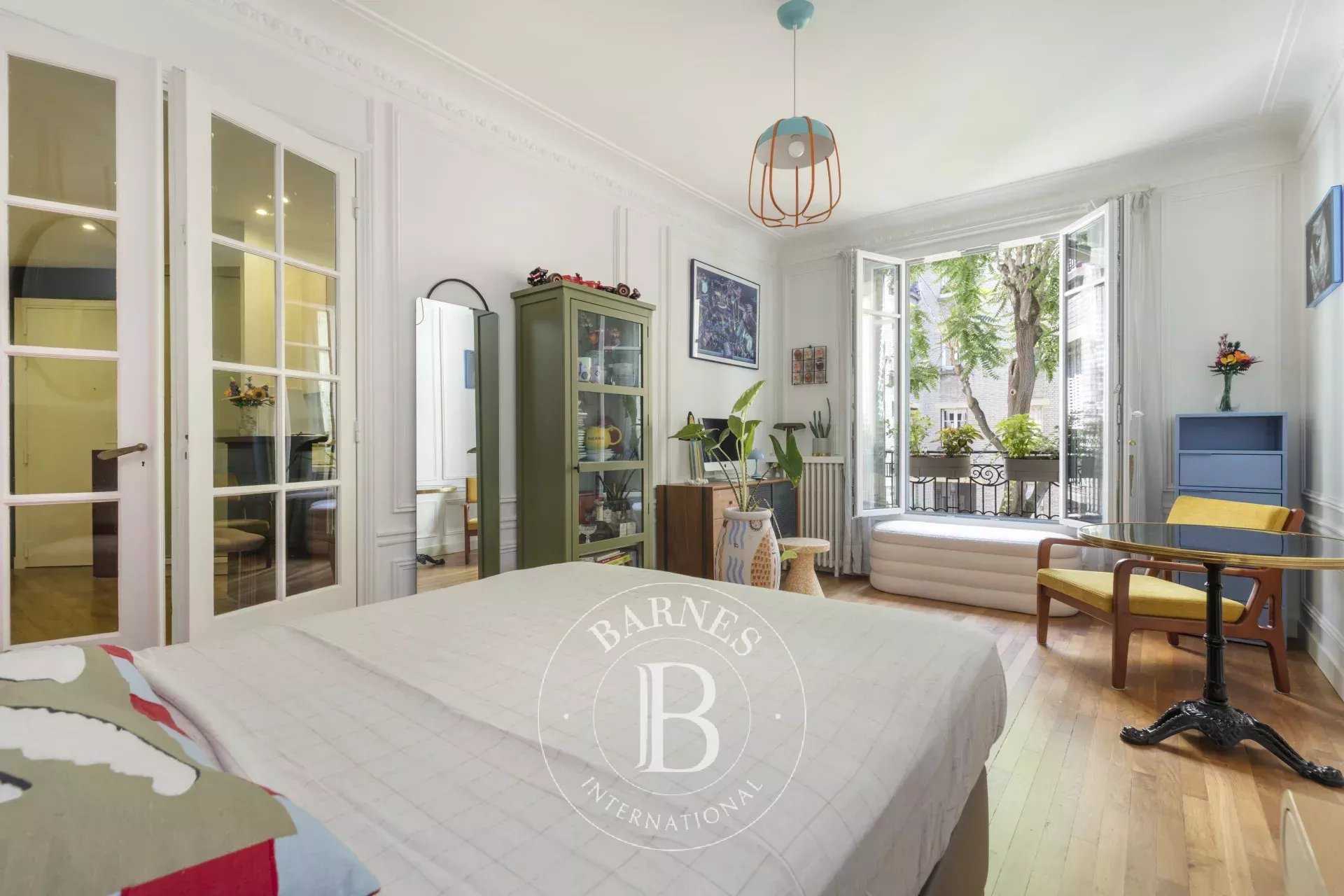 Paris  - Apartment 