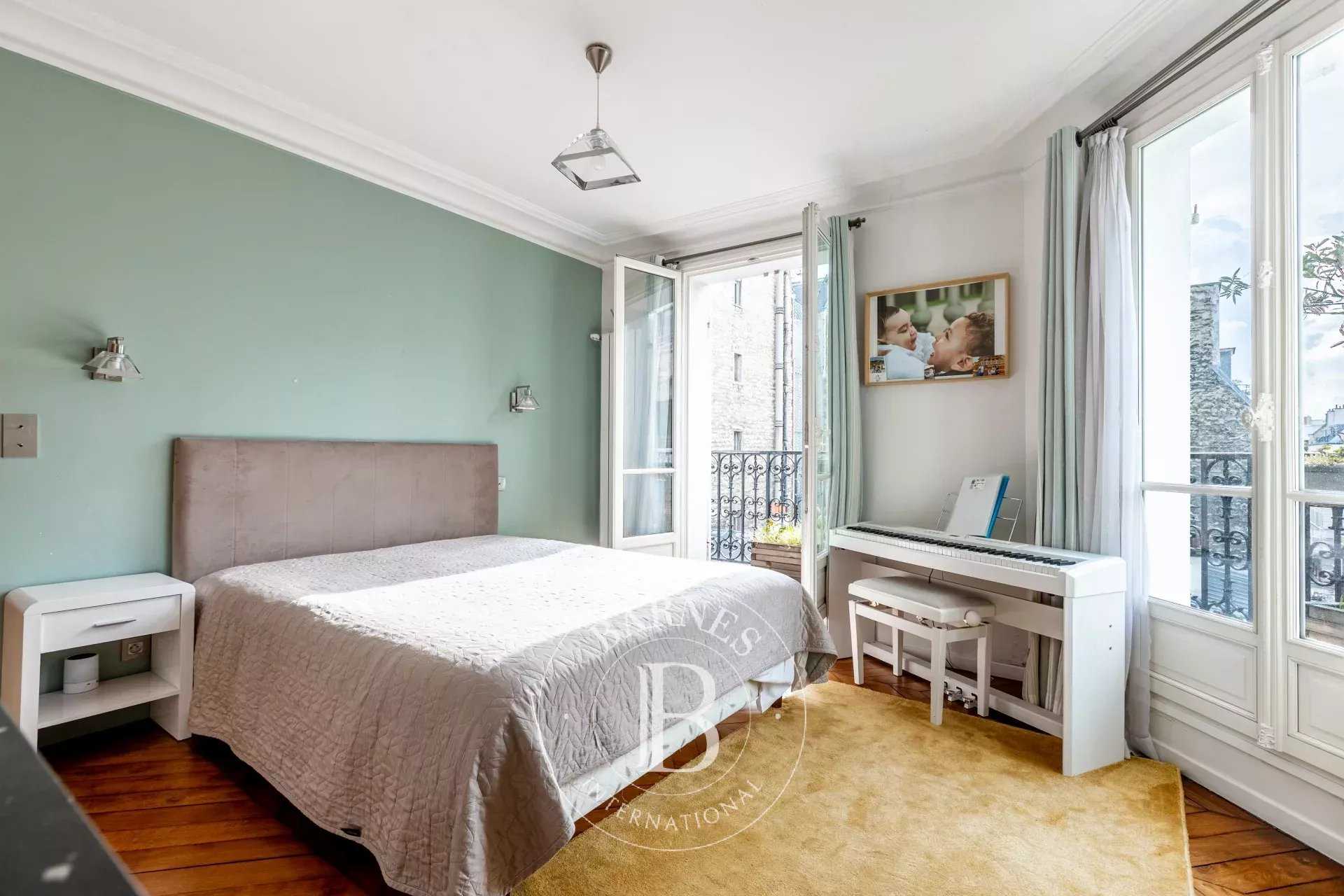 Paris  - Piso 4 Cuartos 3 Habitaciones