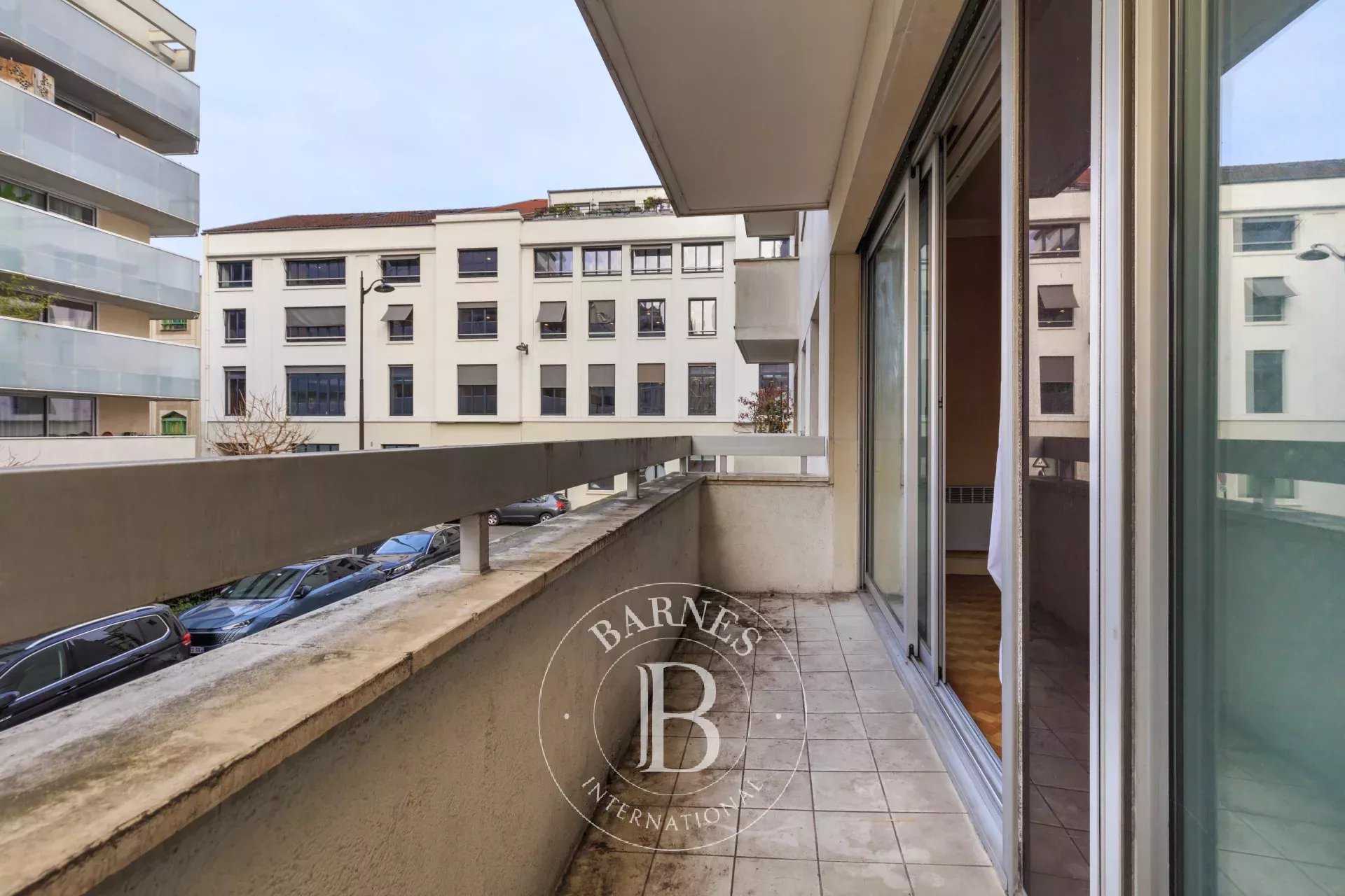 Paris  - Appartement 2 Pièces, 1 Chambre
