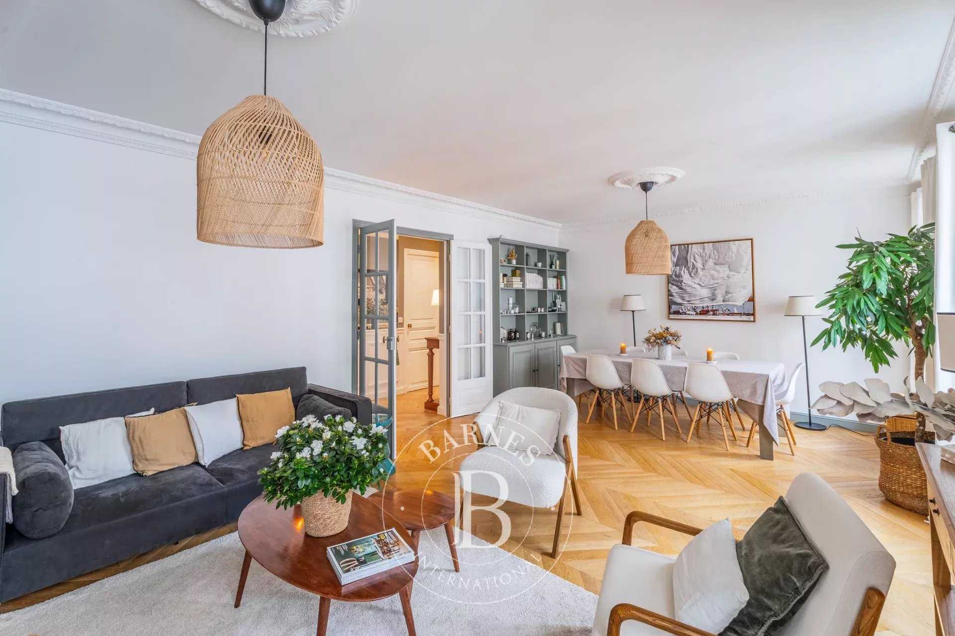 Paris  - Piso 3 Cuartos 2 Habitaciones