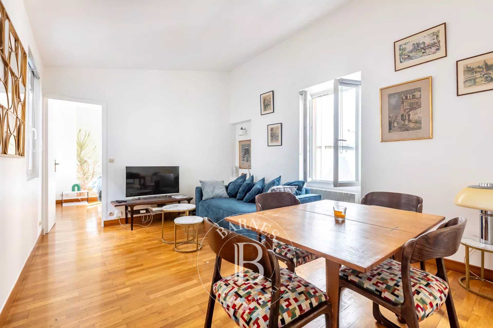 Paris  - Piso 2 Cuartos, 1 Habitacion
