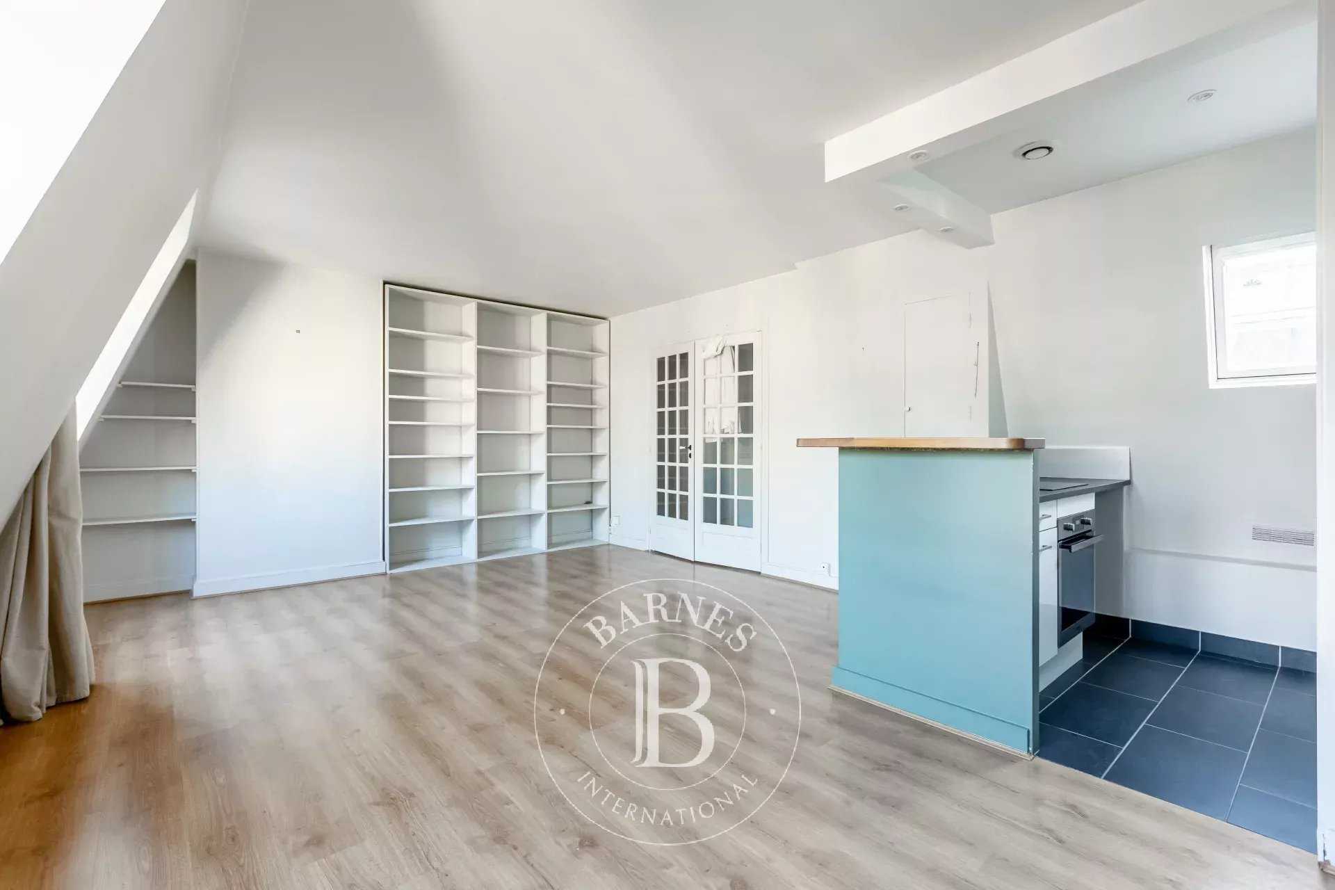 Paris  - Piso 2 Cuartos, 1 Habitacion