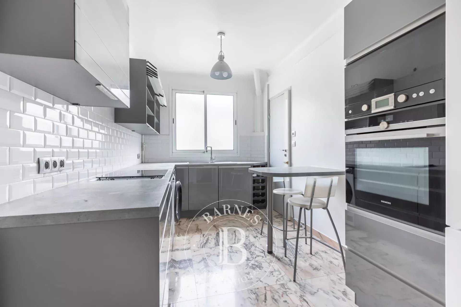 Paris  - Piso 3 Cuartos 2 Habitaciones