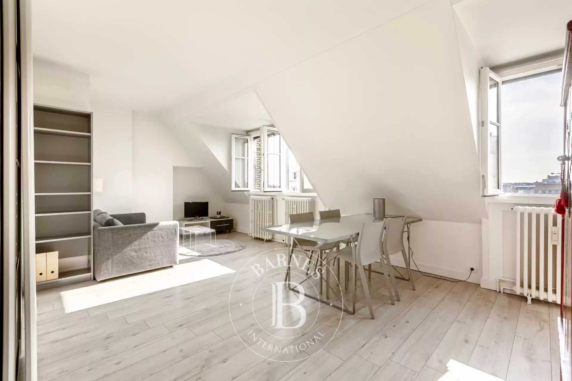 Apartment Paris 75017  -  ref 85774329 (picture 2)