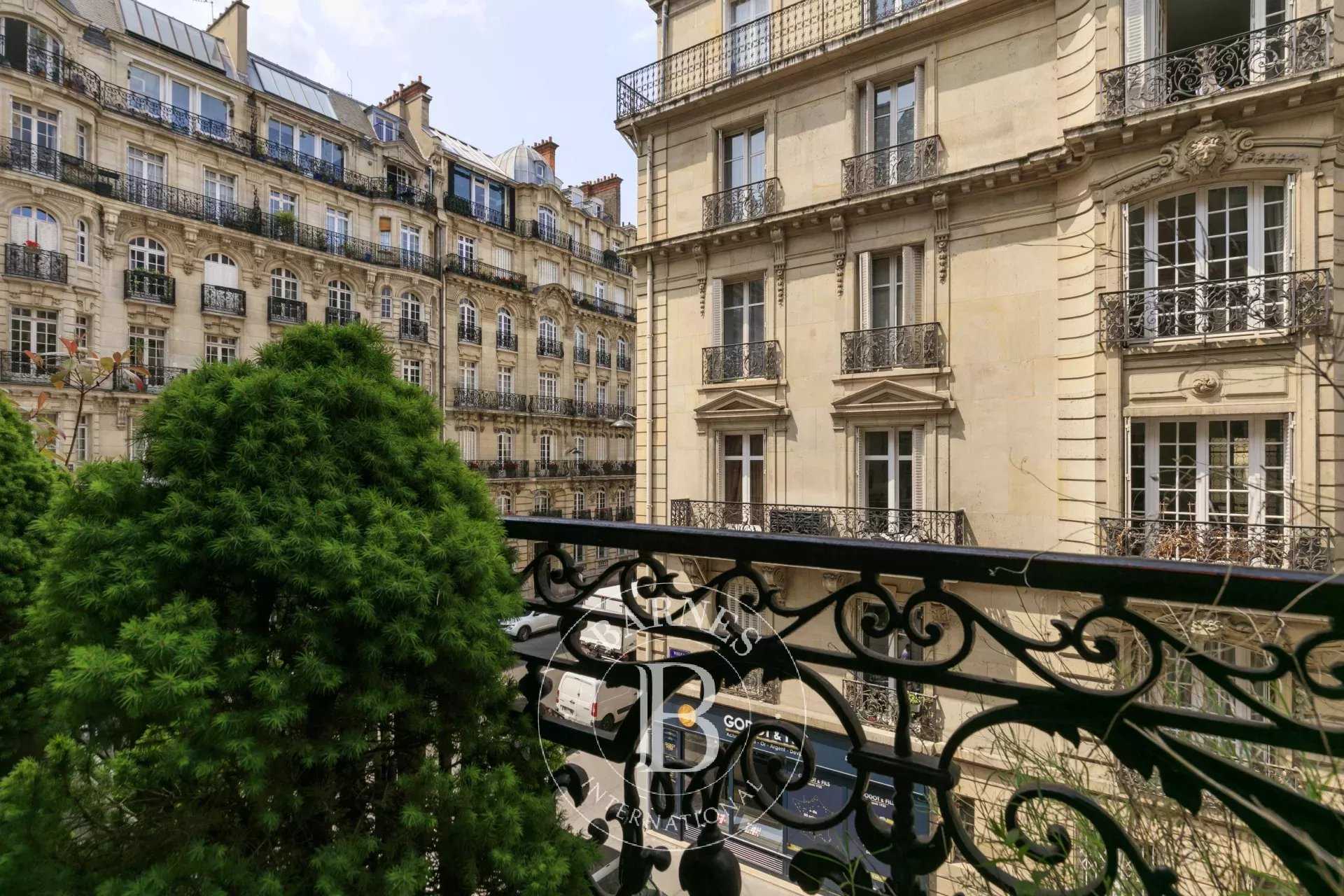 Appartement Paris 75017  -  ref 85979939 (picture 1)