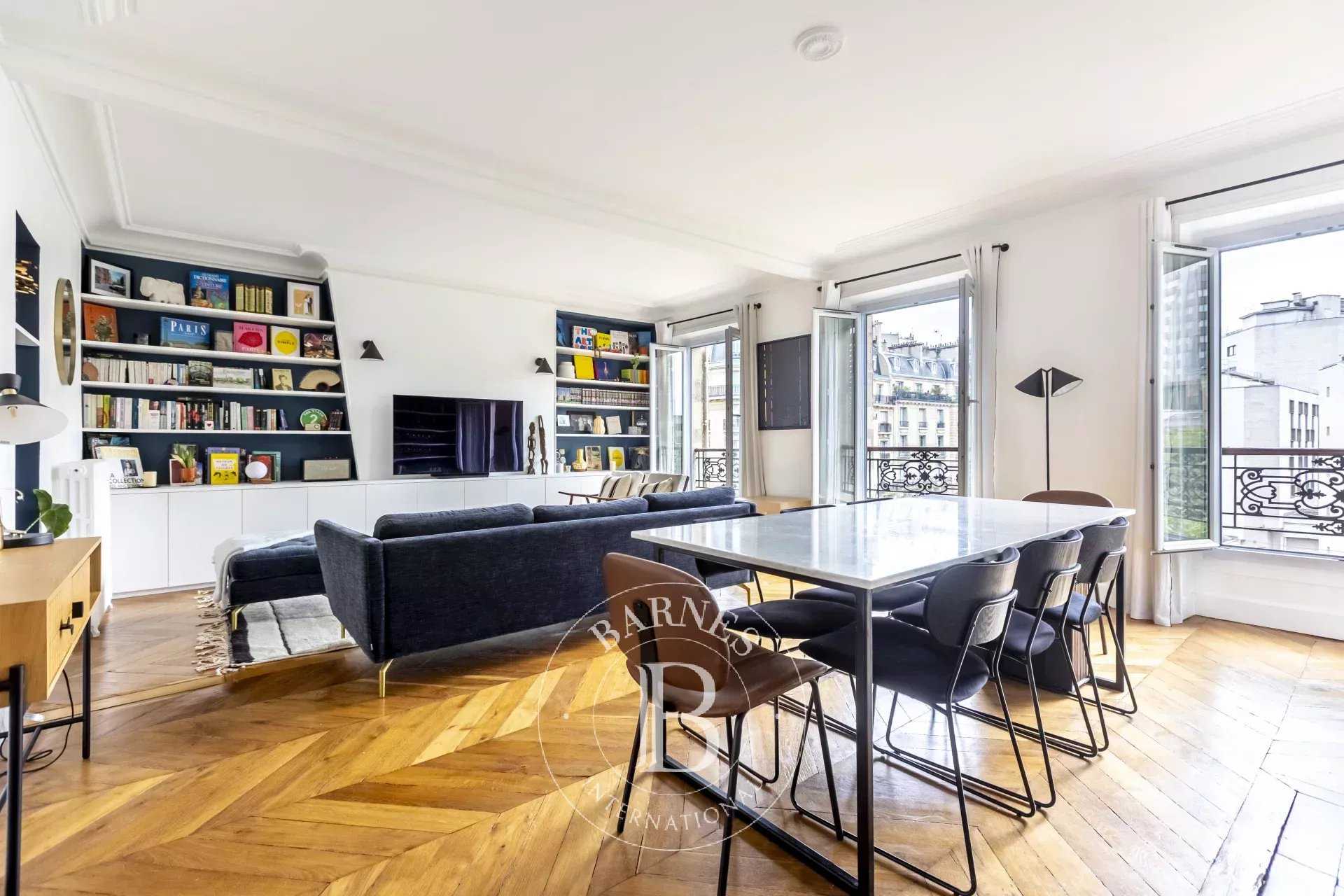 Apartment Paris 75017  -  ref 85858461 (picture 1)