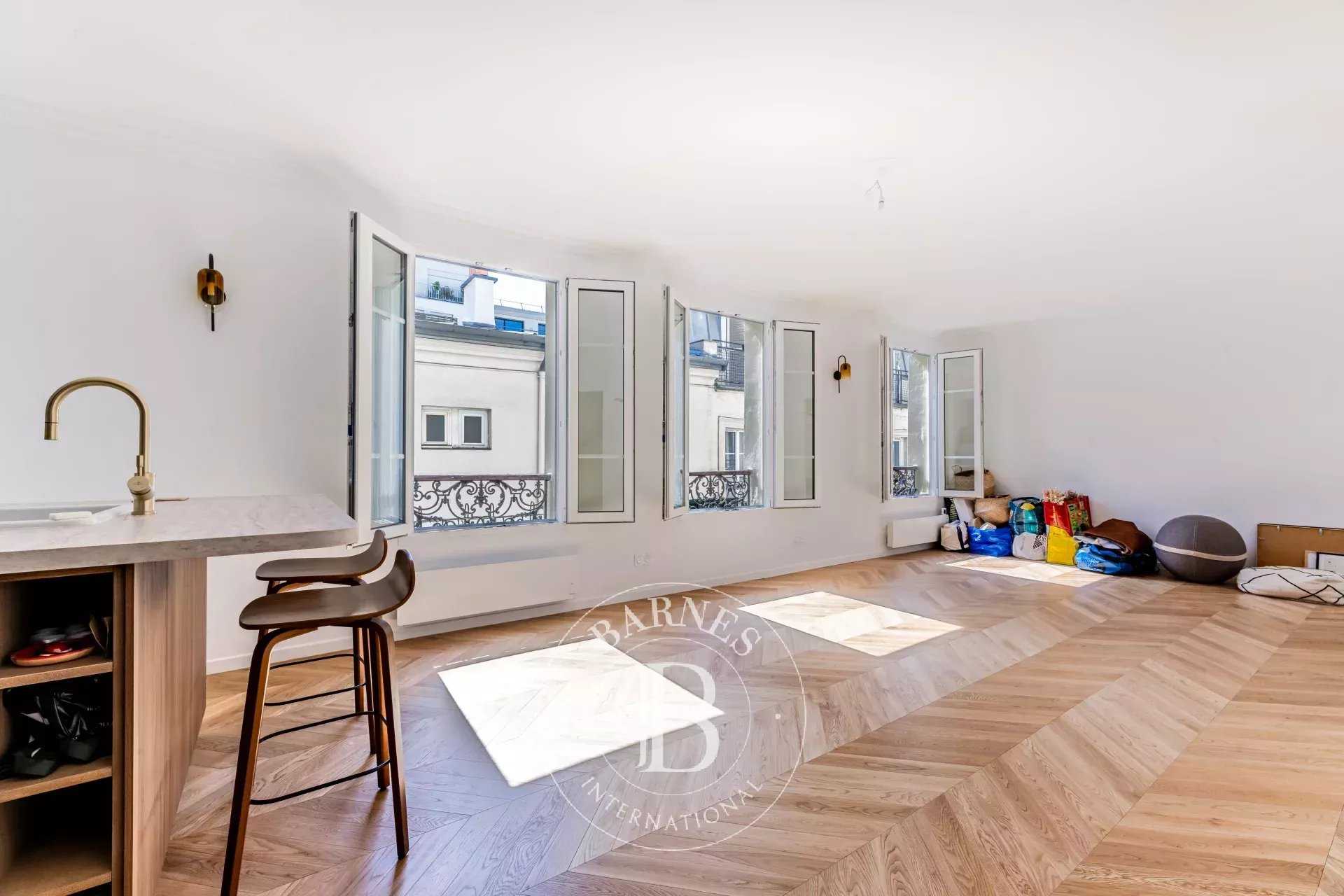 Appartement Paris 75017  -  ref 85900781 (picture 2)