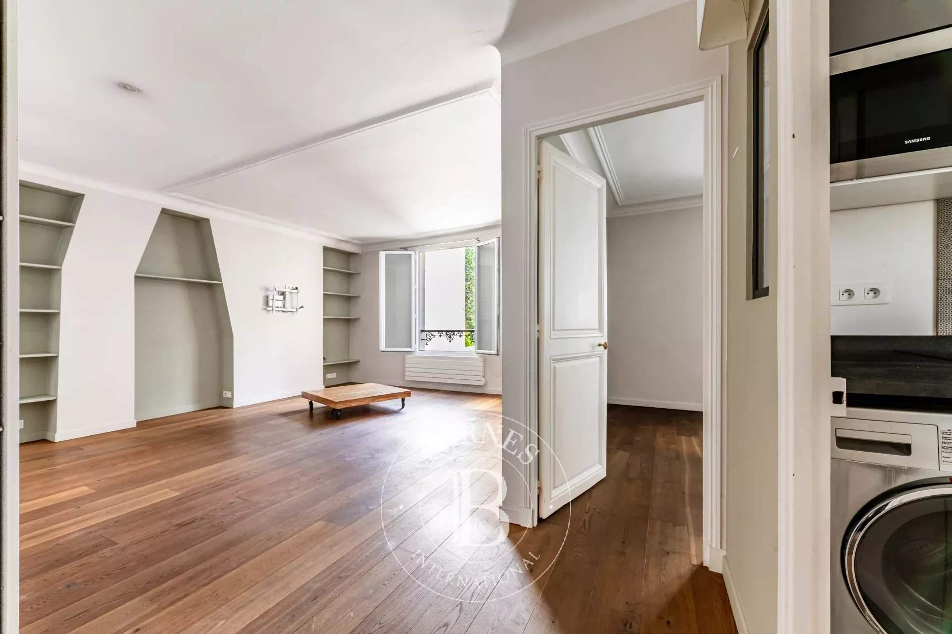 Paris  - Apartment 1 Bedroom - picture 1