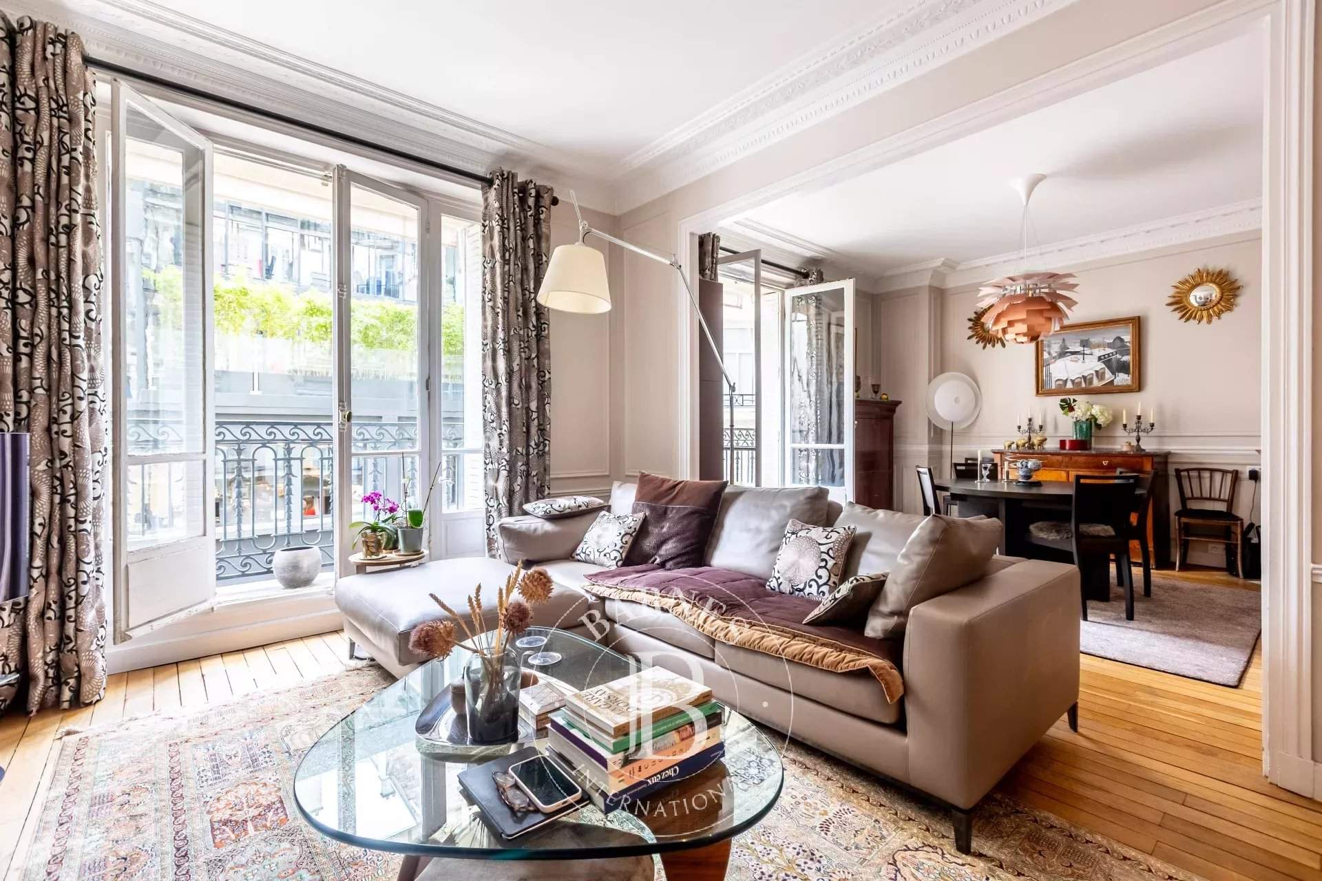 Paris  - Apartment 2 Bedrooms - picture 1