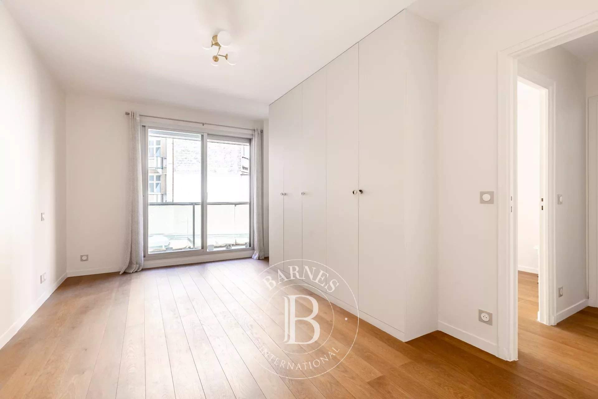 Paris  - Appartement 3 Pi&egrave;ces 2 Chambres - picture 8