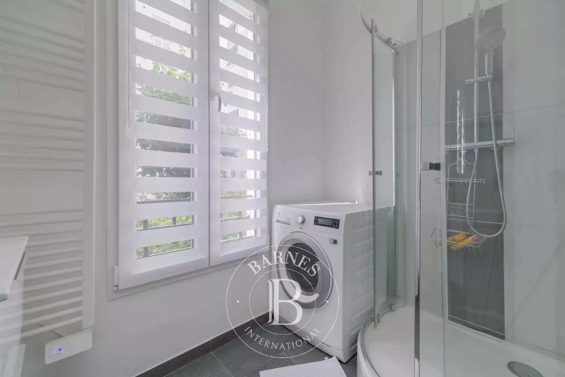 Paris  - Apartment 2 Bedrooms - picture 12