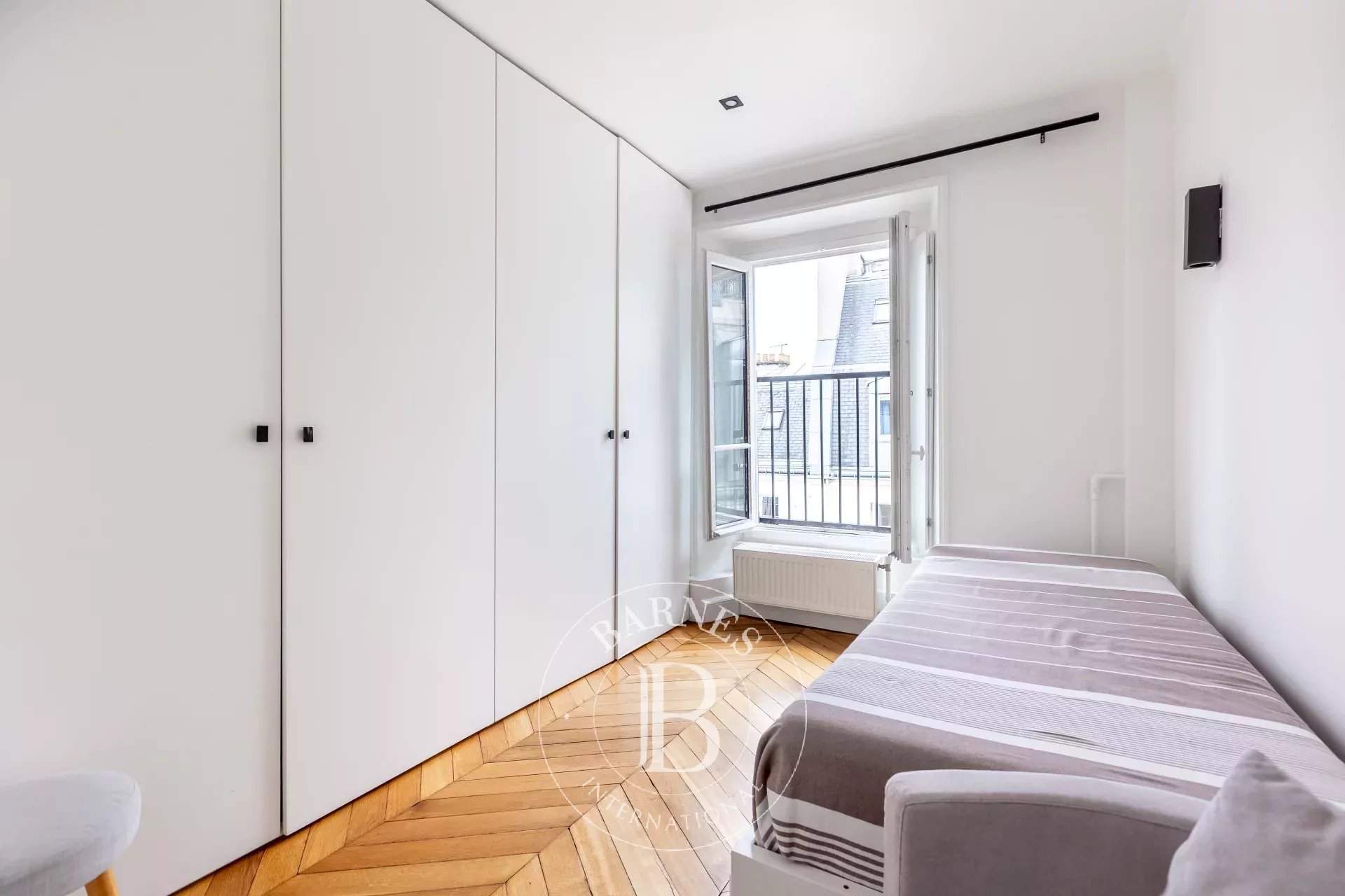 Paris  - Apartment 3 Bedrooms - picture 13