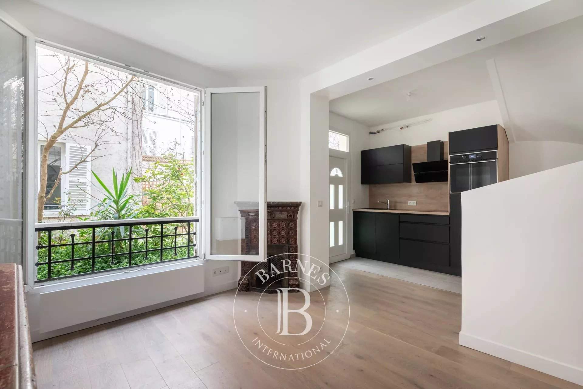 Paris  - Apartment 2 Bedrooms - picture 11