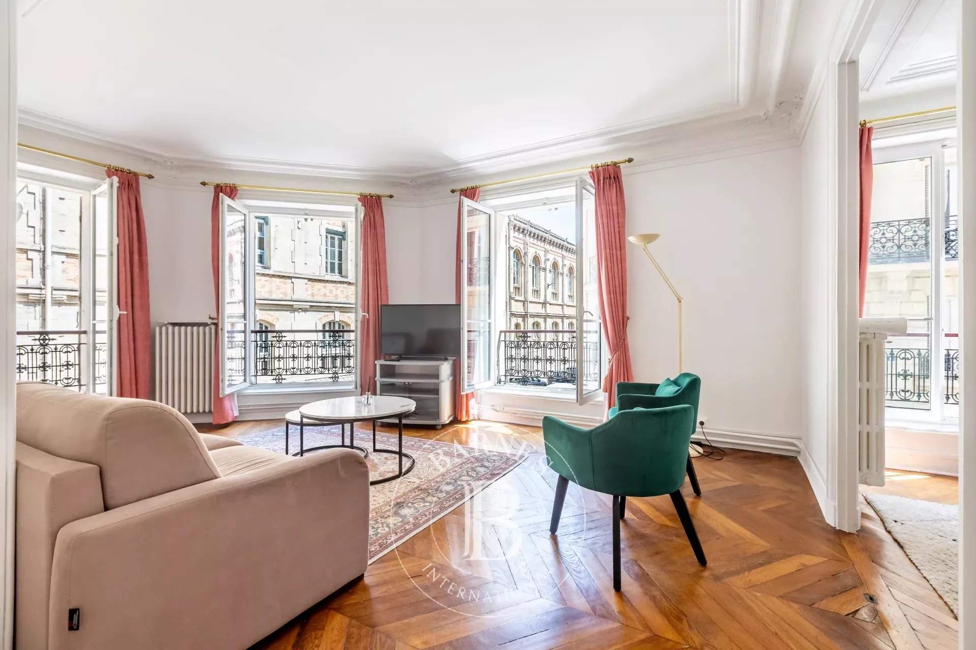 Paris  - Apartment 2 Bedrooms - picture 1