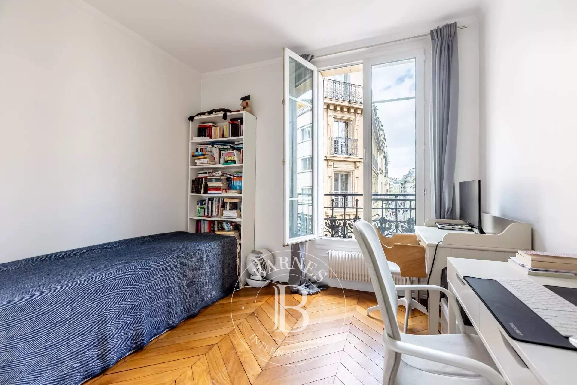 Paris  - Appartement 3 Pi&egrave;ces 2 Chambres - picture 8