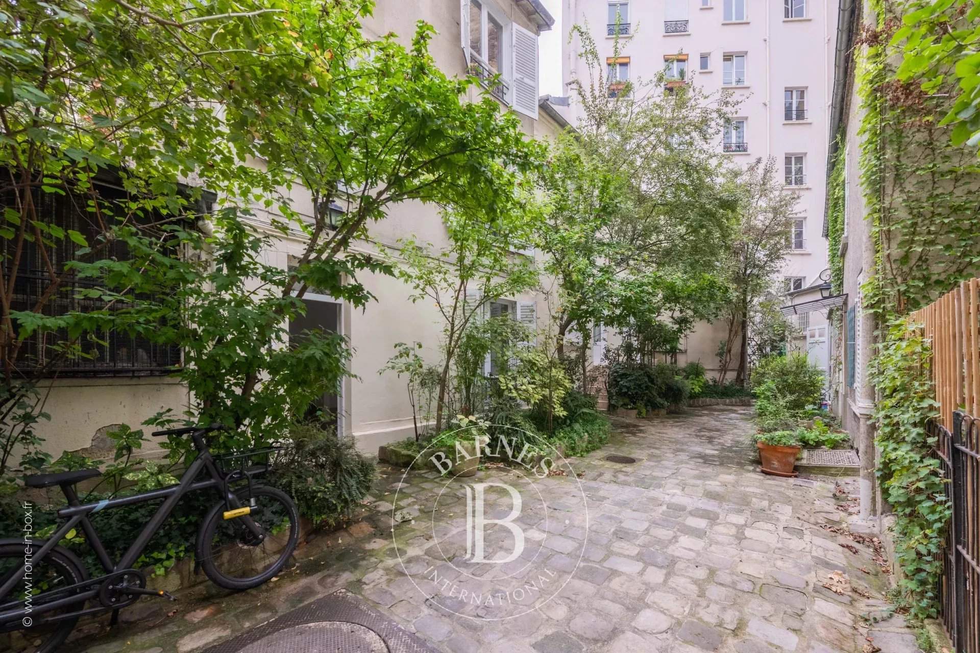 Paris  - Apartment 2 Bedrooms - picture 2