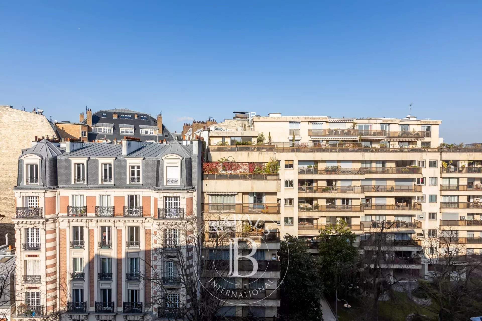 Paris  - Appartement  - picture 12