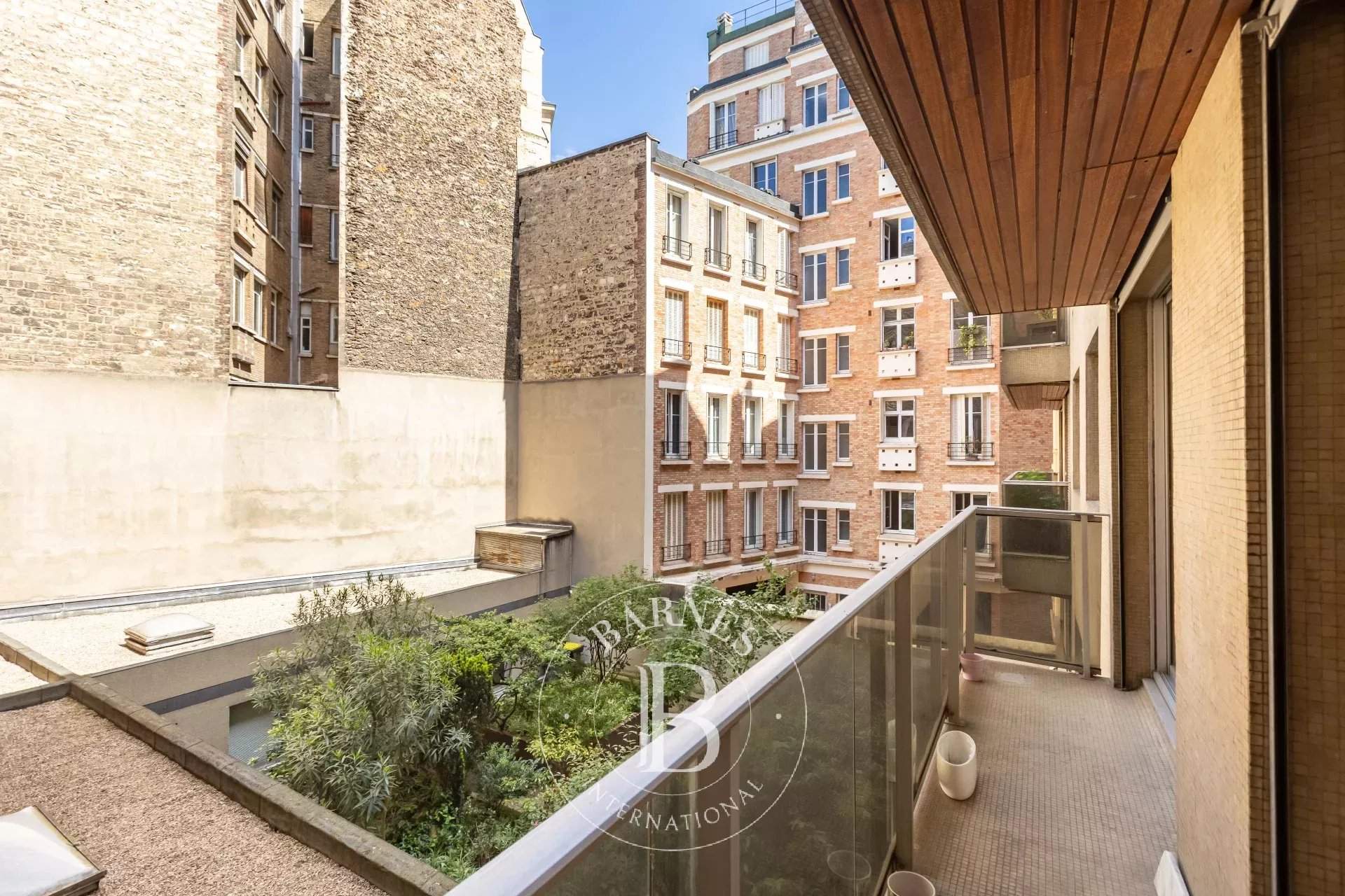 Paris  - Appartement 3 Pi&egrave;ces 2 Chambres - picture 9