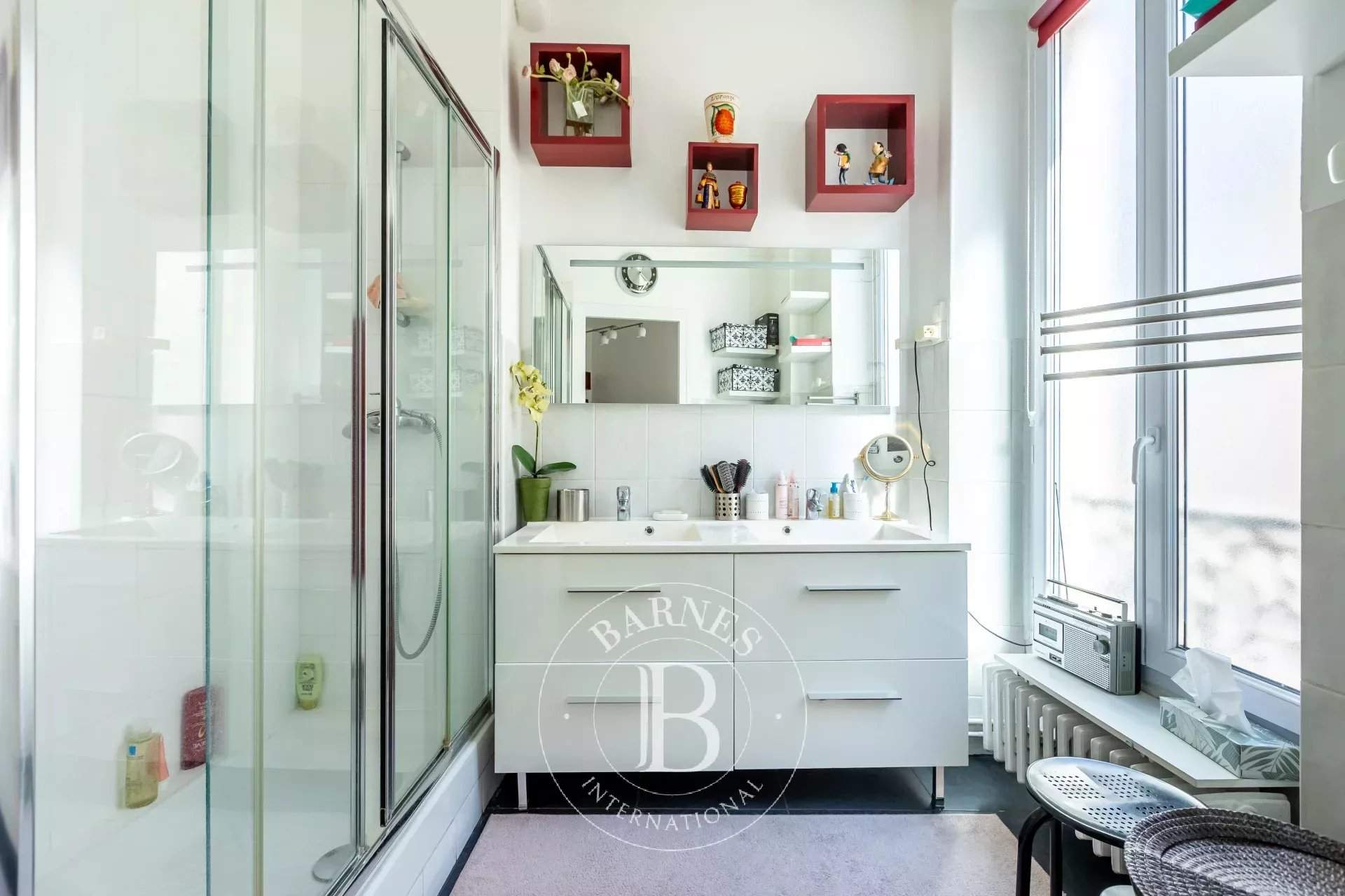 Paris  - Appartement 3 Pi&egrave;ces 2 Chambres - picture 9