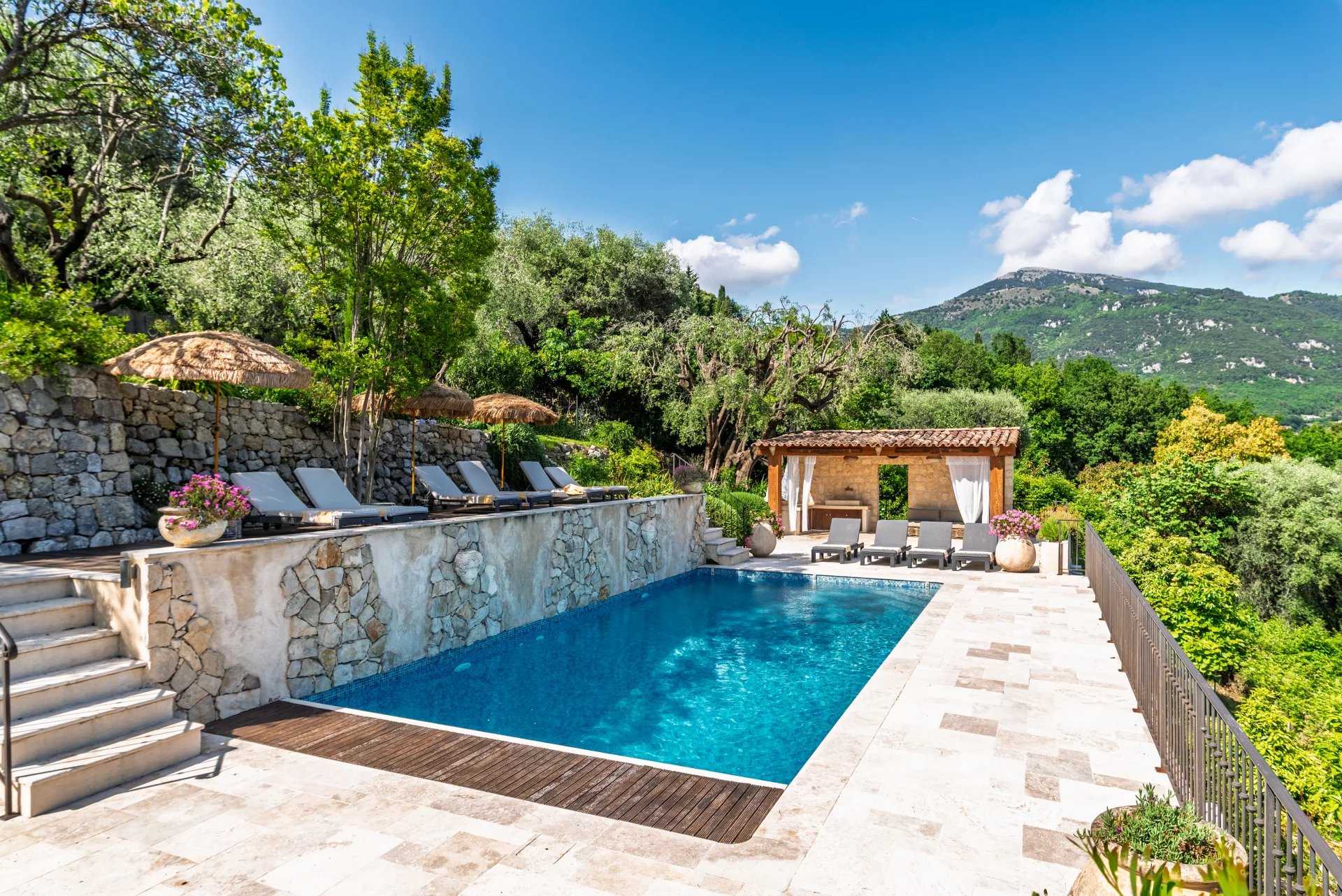 Le Bar-sur-Loup  - Villa 6 Bedrooms