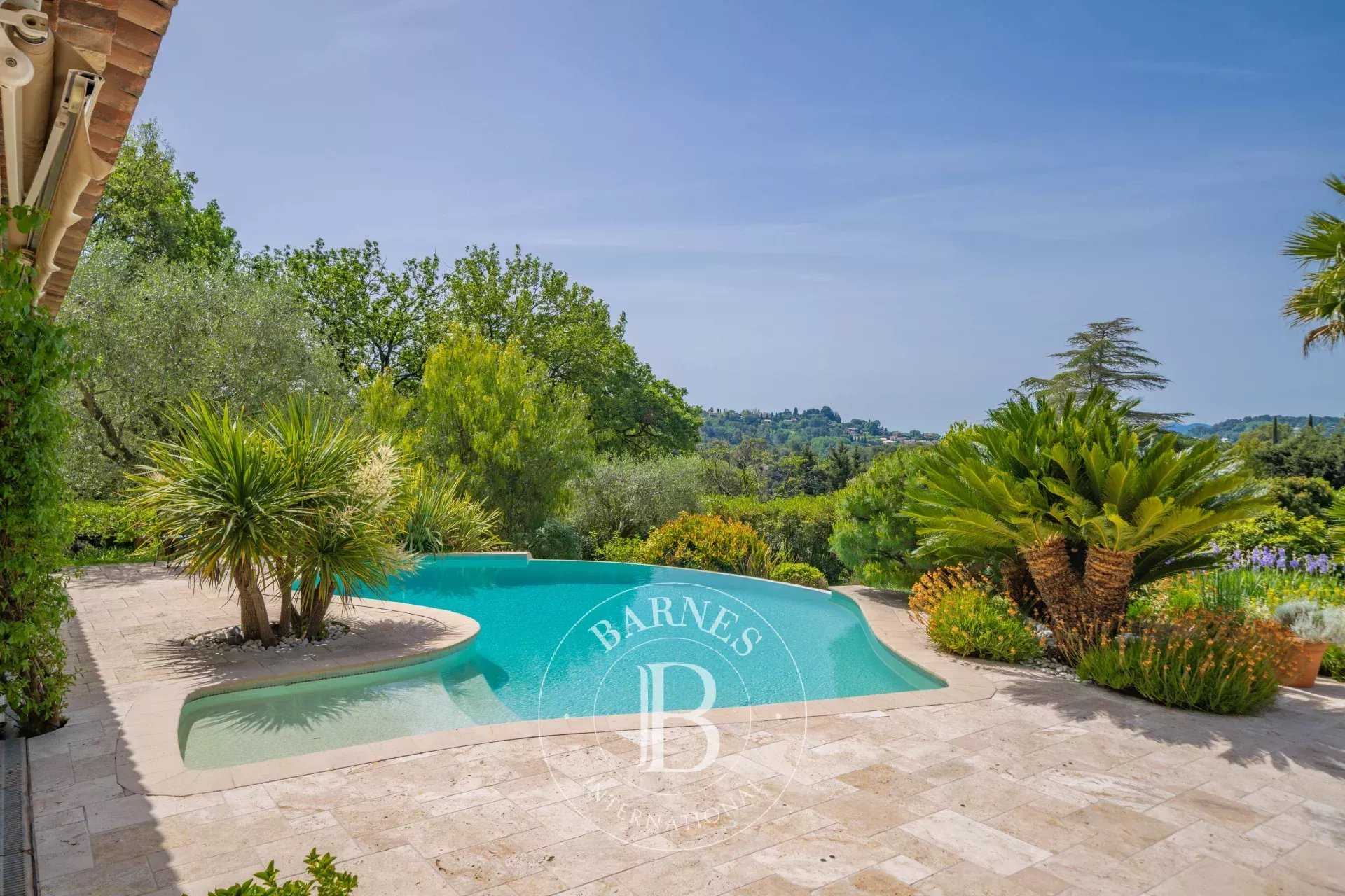 Mougins  - Maison 8 Pièces 6 Chambres