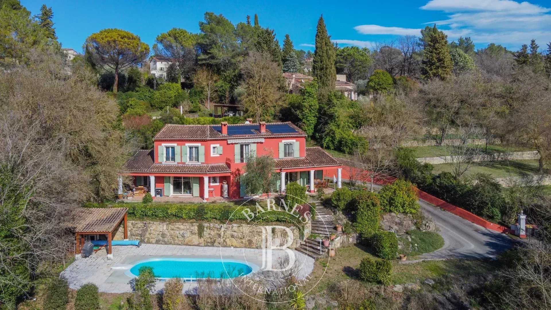 Châteauneuf-Grasse  - Maison 7 Pi&egrave;ces 5 Chambres