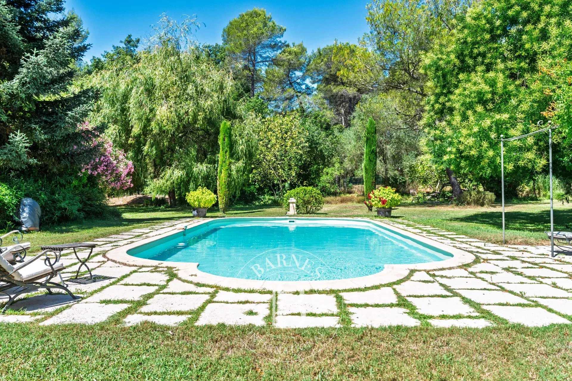 Valbonne  - Villa 3 Bedrooms