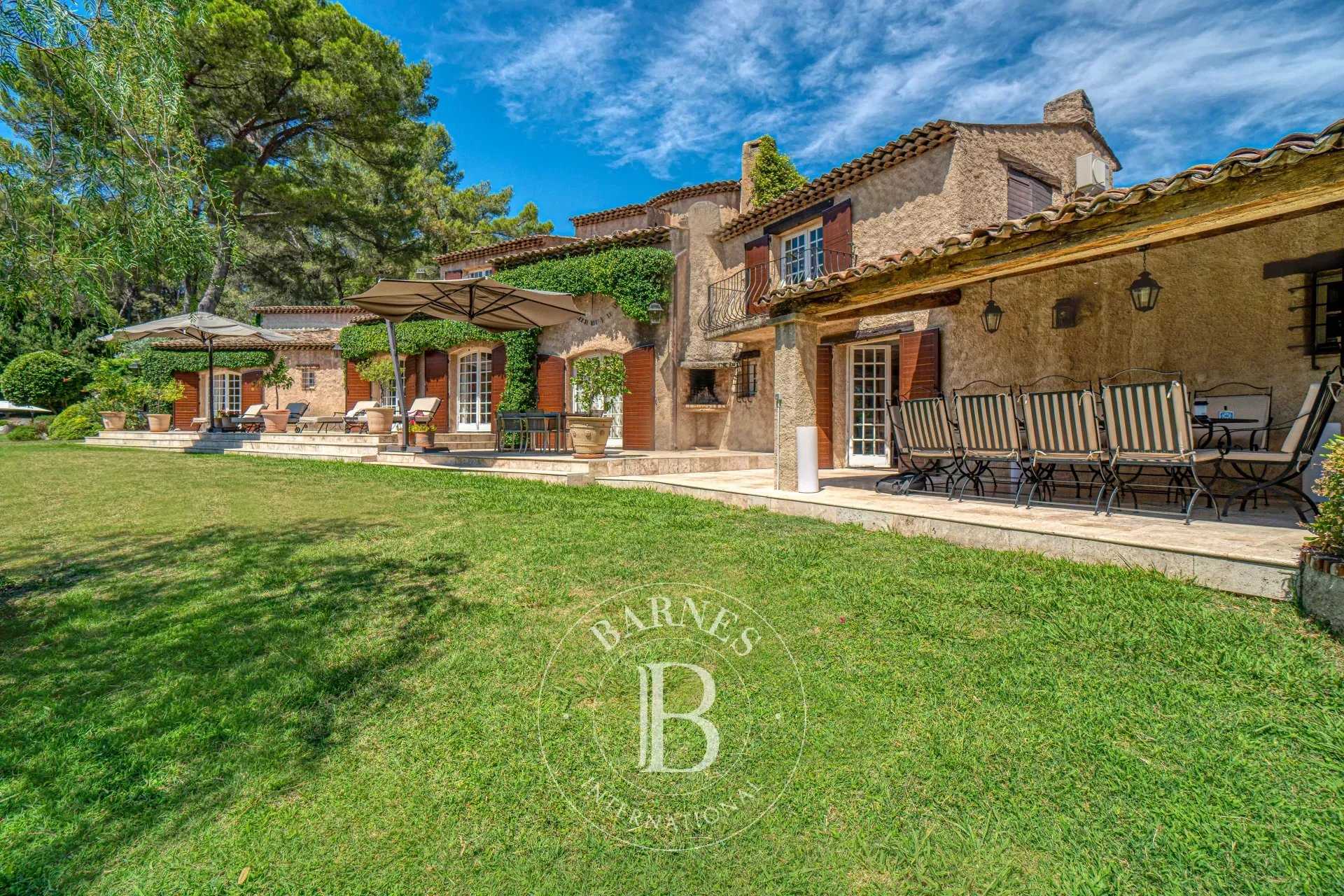 Grasse  - House 9 Bedrooms