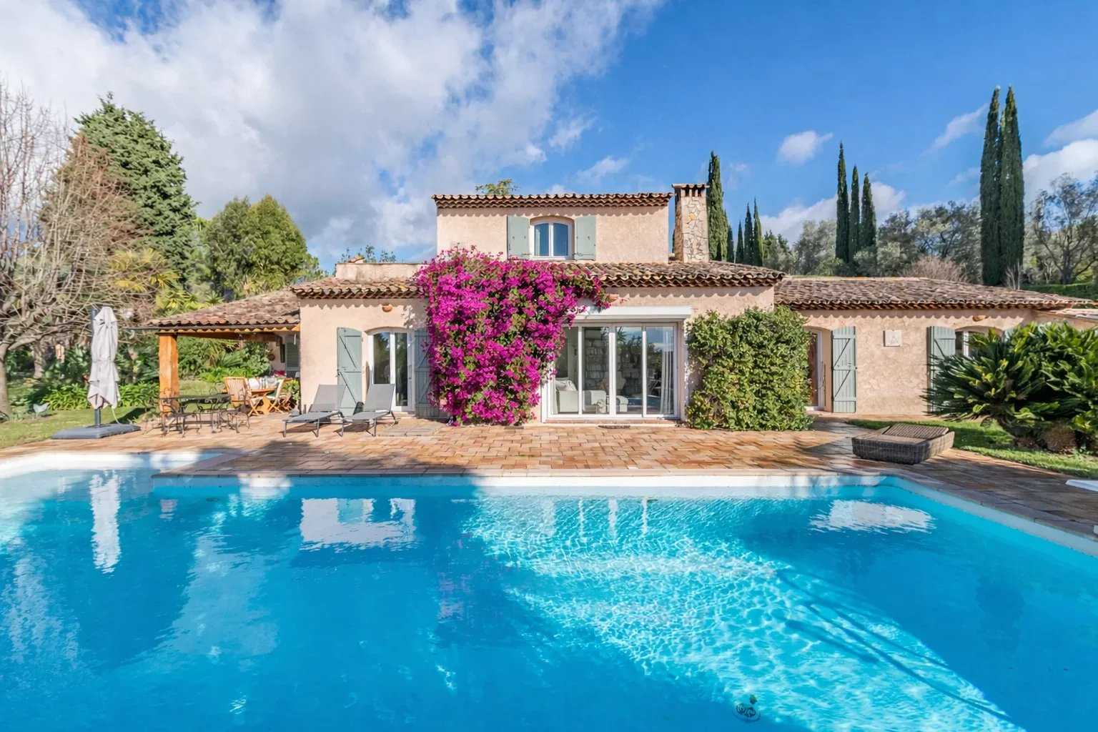 Grasse  - Maison 5 Pi&egrave;ces 4 Chambres