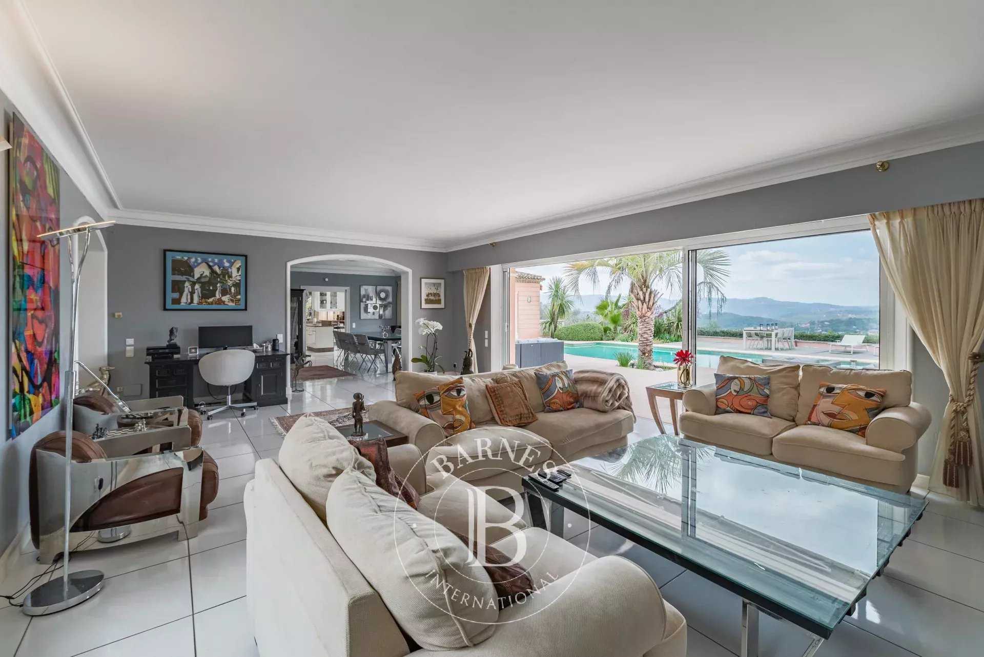 Mougins  - Villa 6 Bedrooms