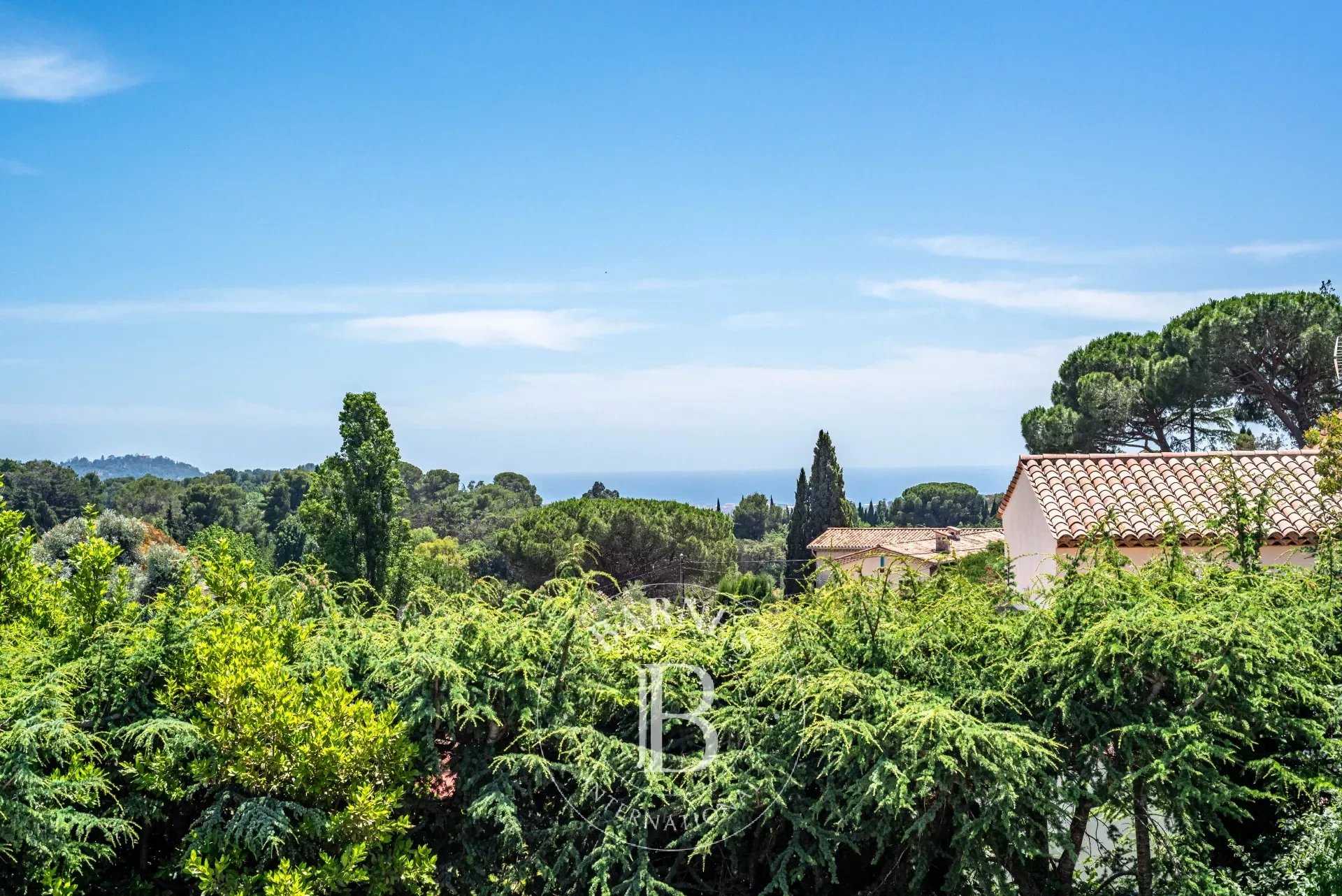 Mougins  - Villa 5 Bedrooms