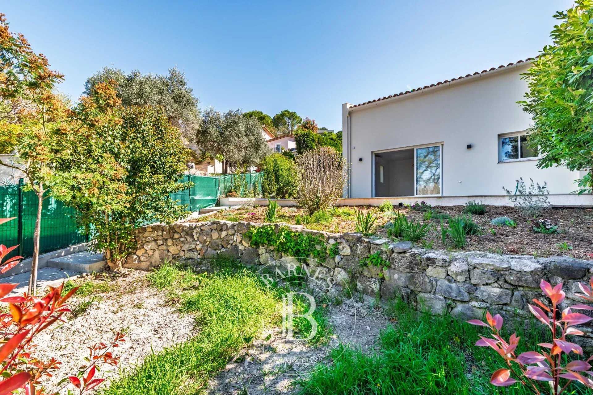 Biot  - Villa 5 Pi&egrave;ces 3 Chambres