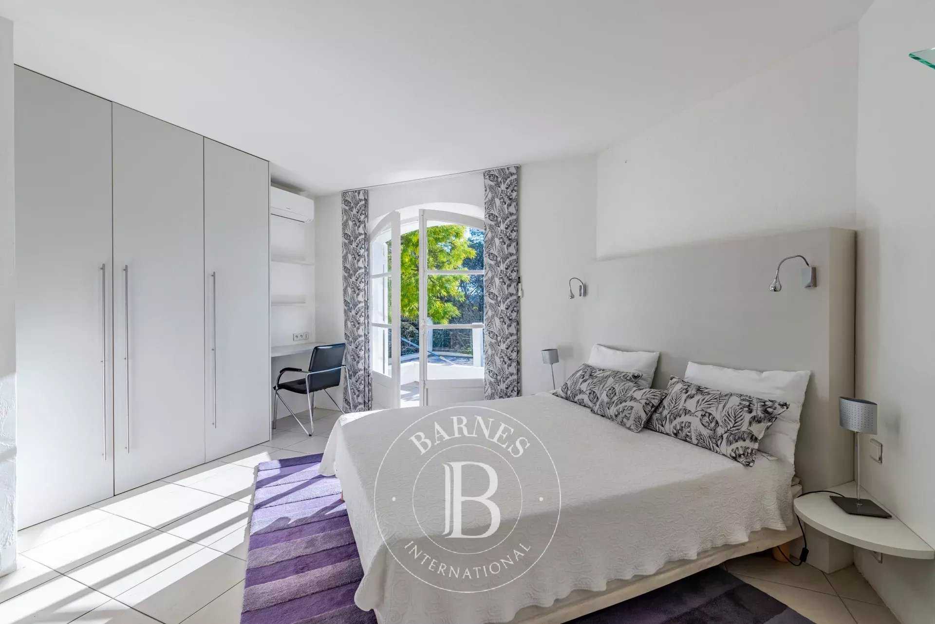 Mougins  - Villa 7 Pi&egrave;ces 4 Chambres