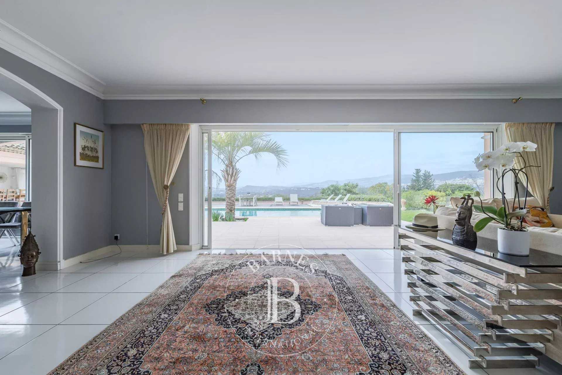 Mougins  - Villa 6 Bedrooms