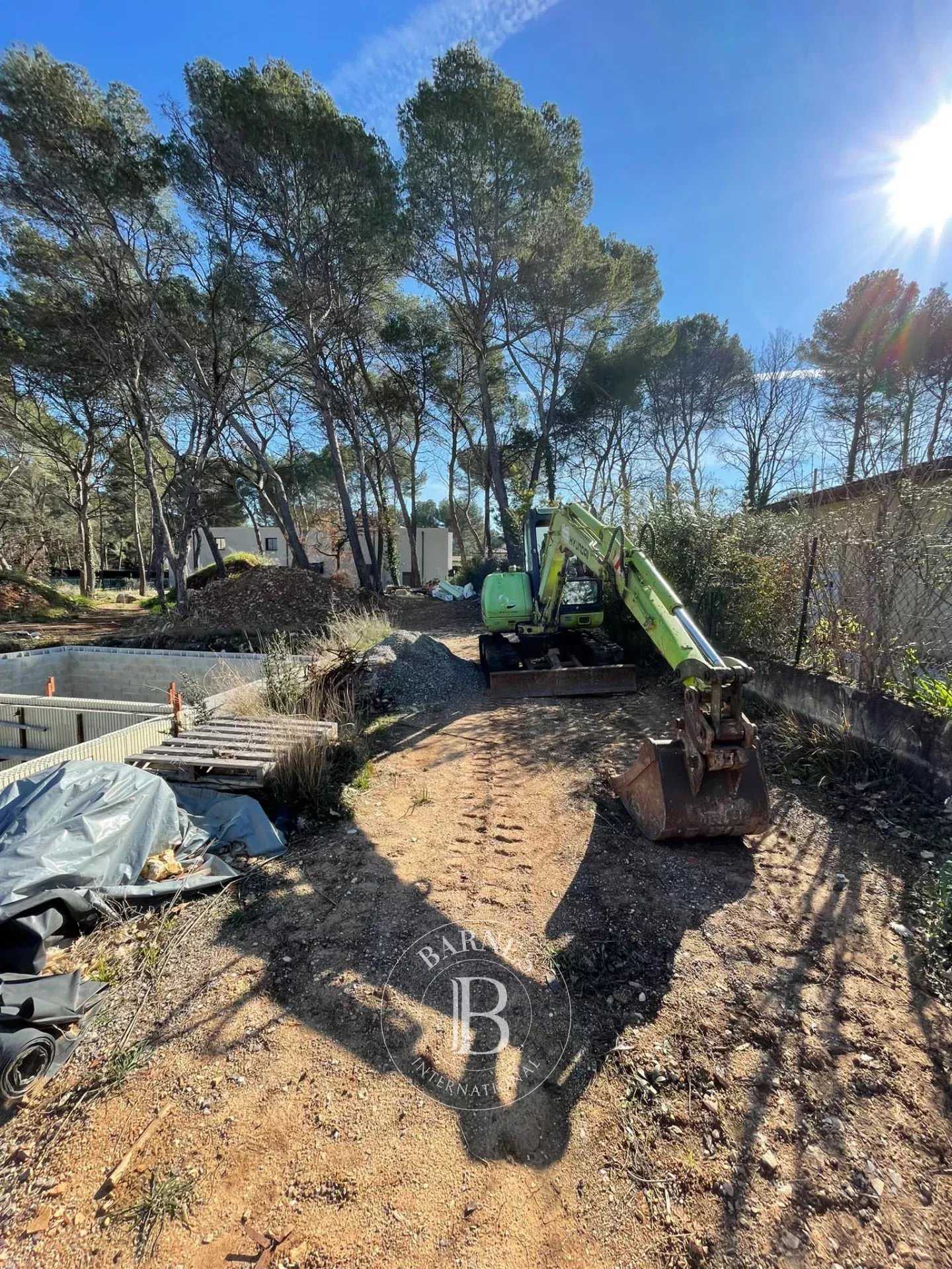 Mouans-Sartoux  - Terrain constructible 