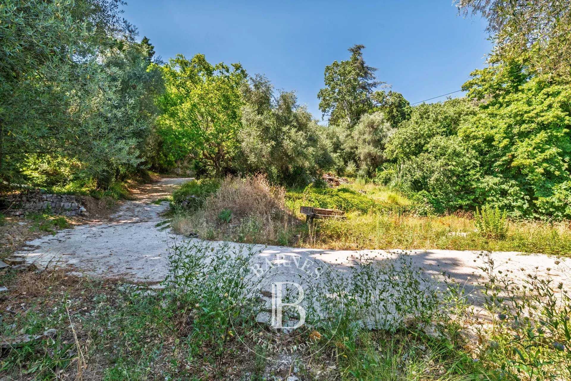 Grasse  - Plot of land 