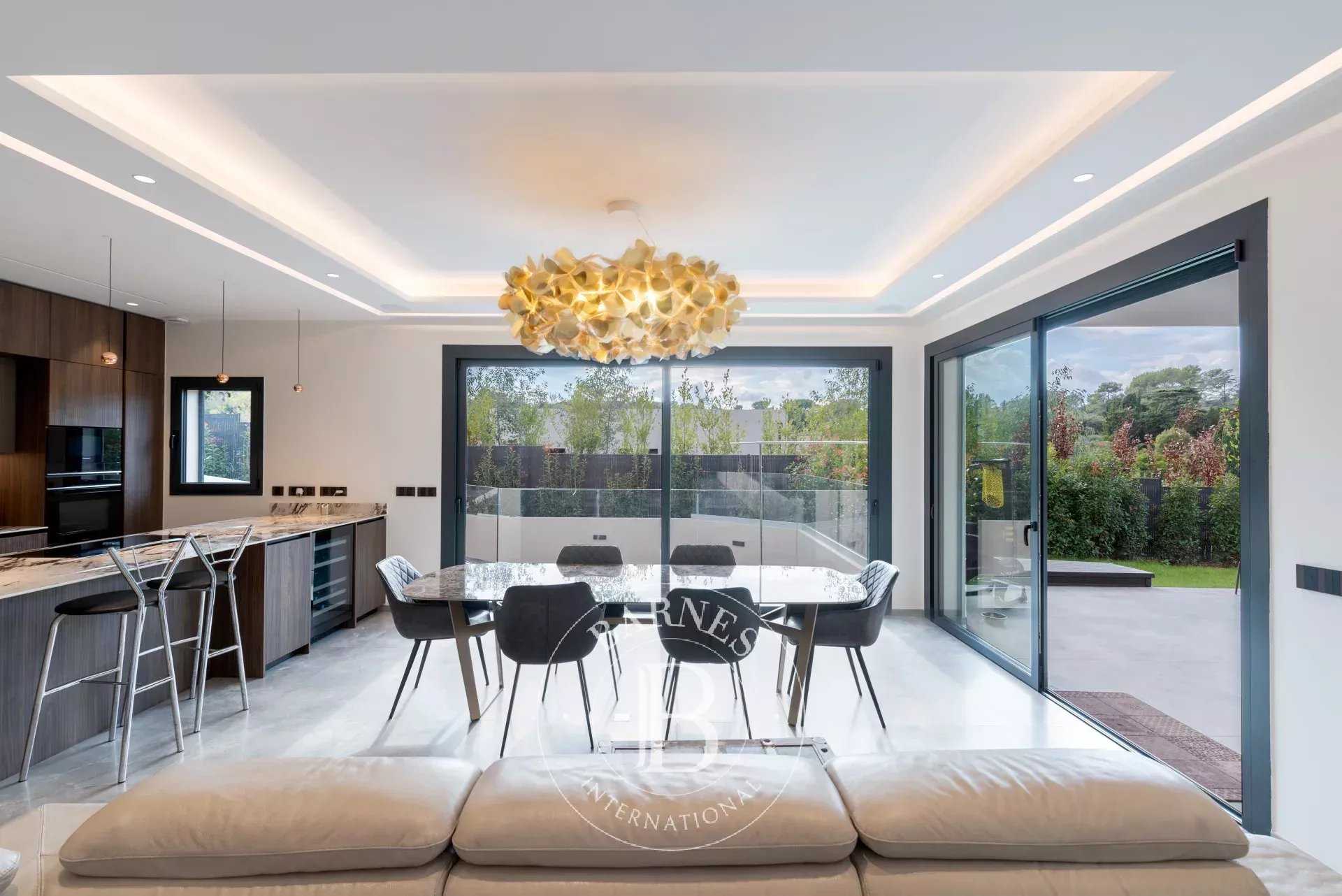 Valbonne  - Villa 4 Bedrooms